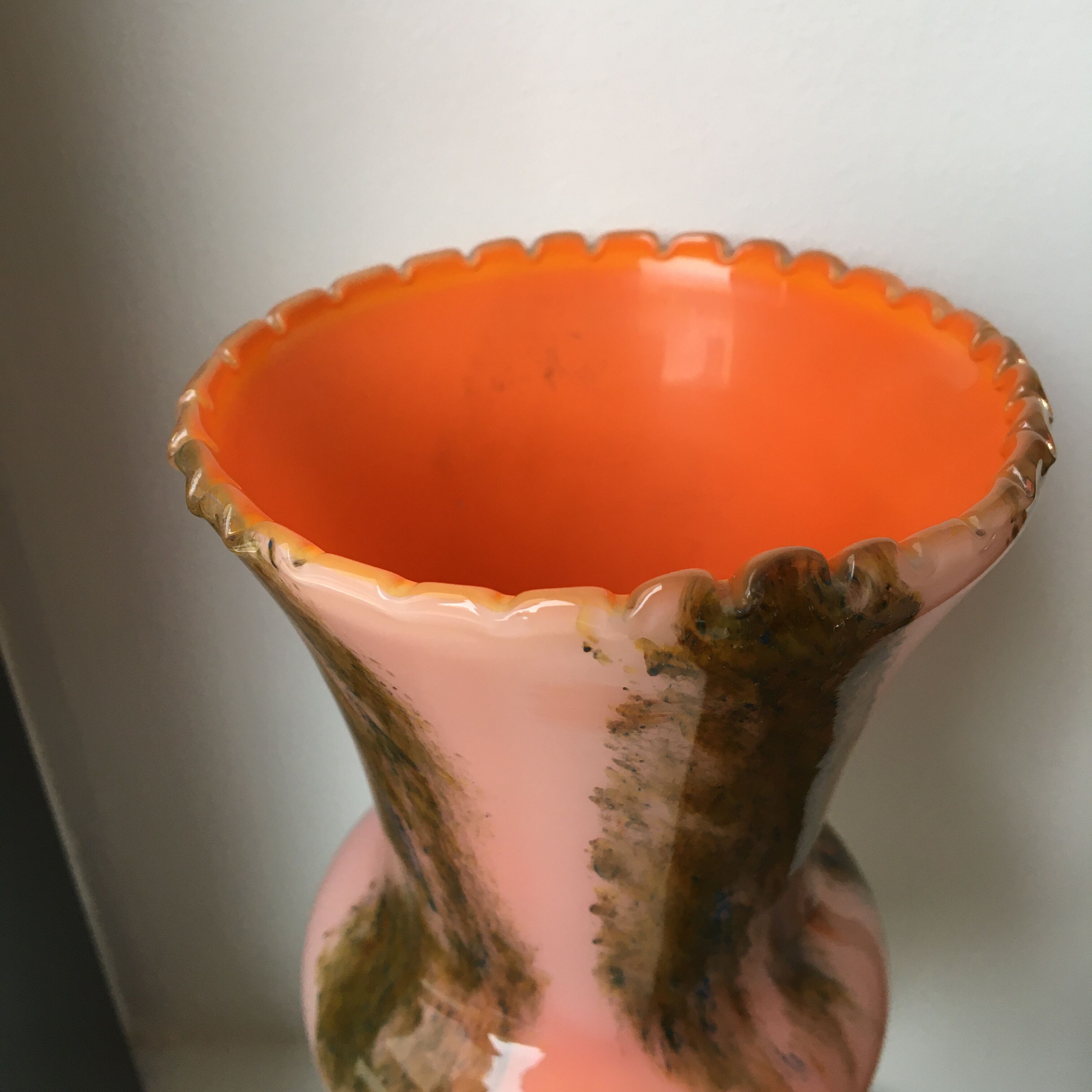 Opaline stand vase
