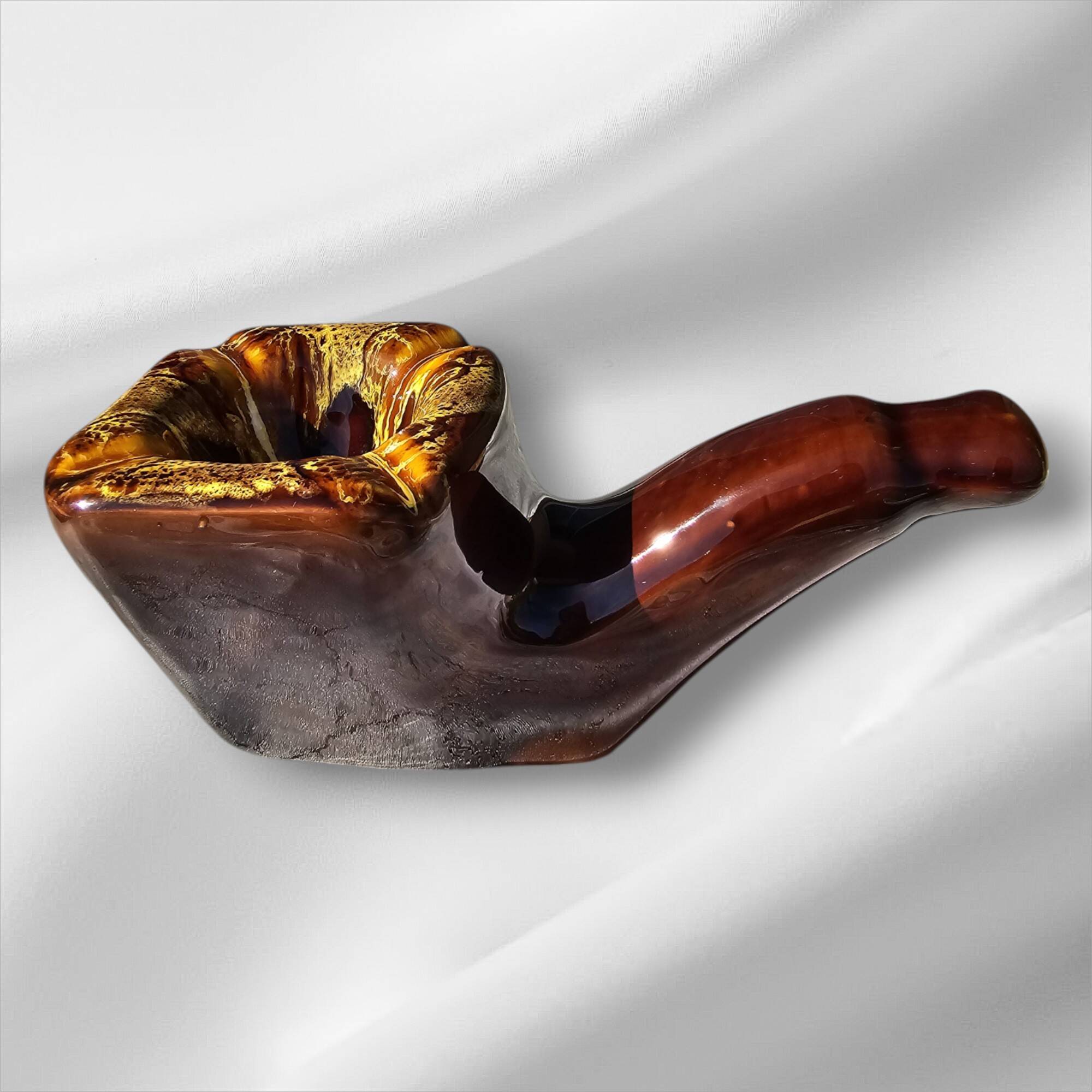 Vallauris majolica ashtray, pipe-shaped ashtray, 1950s