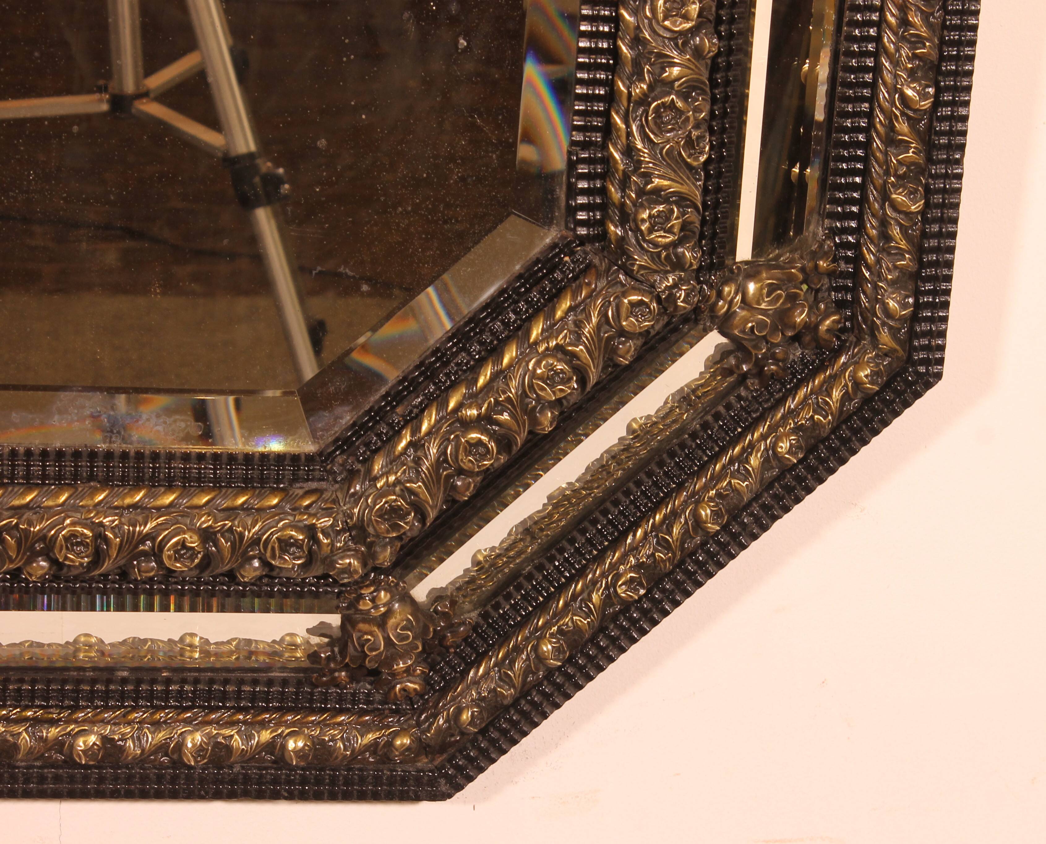 Grand Miroir à parcloses du 19° siècle -Pays Bas