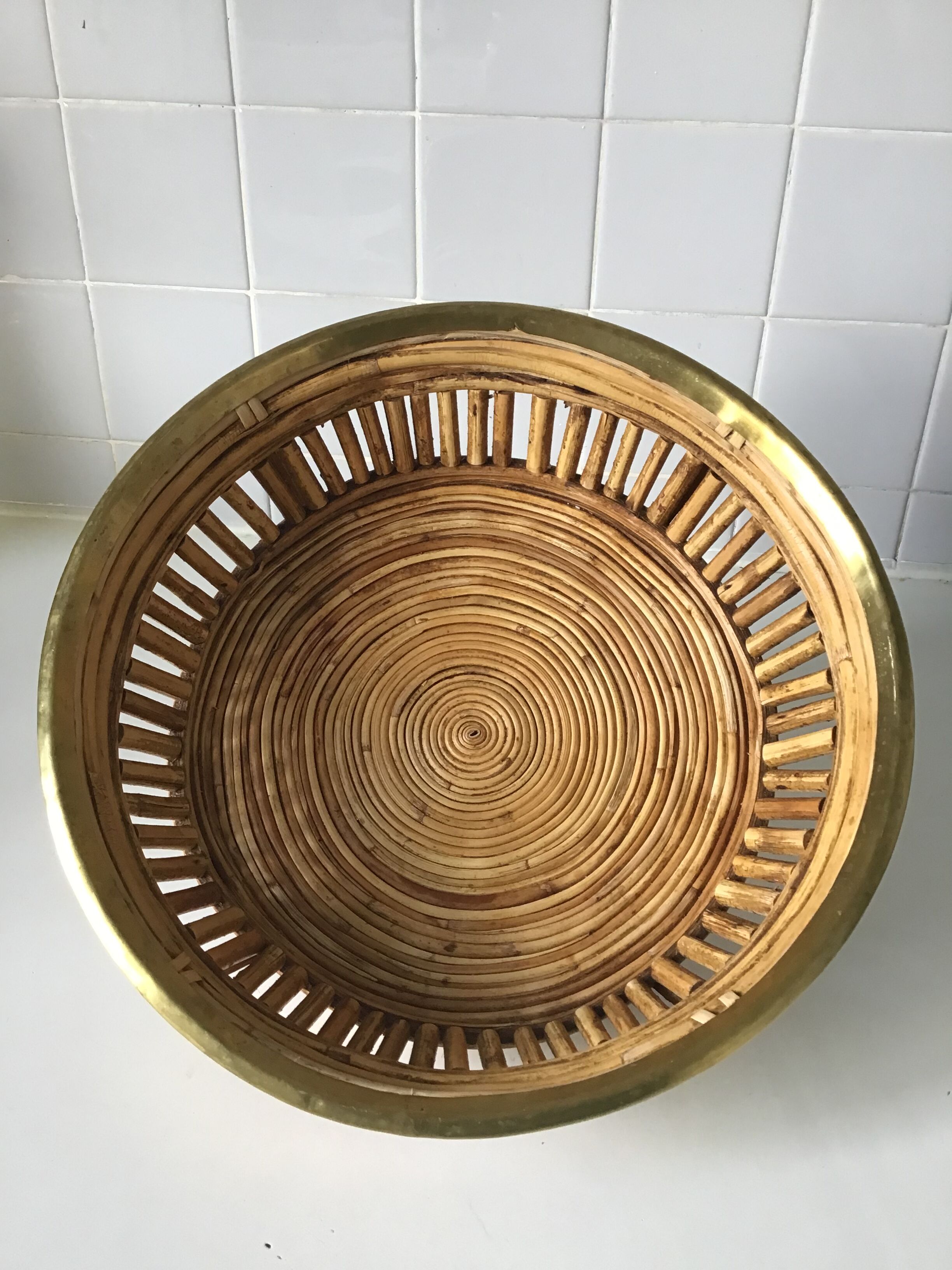 Coupe en rotin bode de laiton dore vintage des années 60