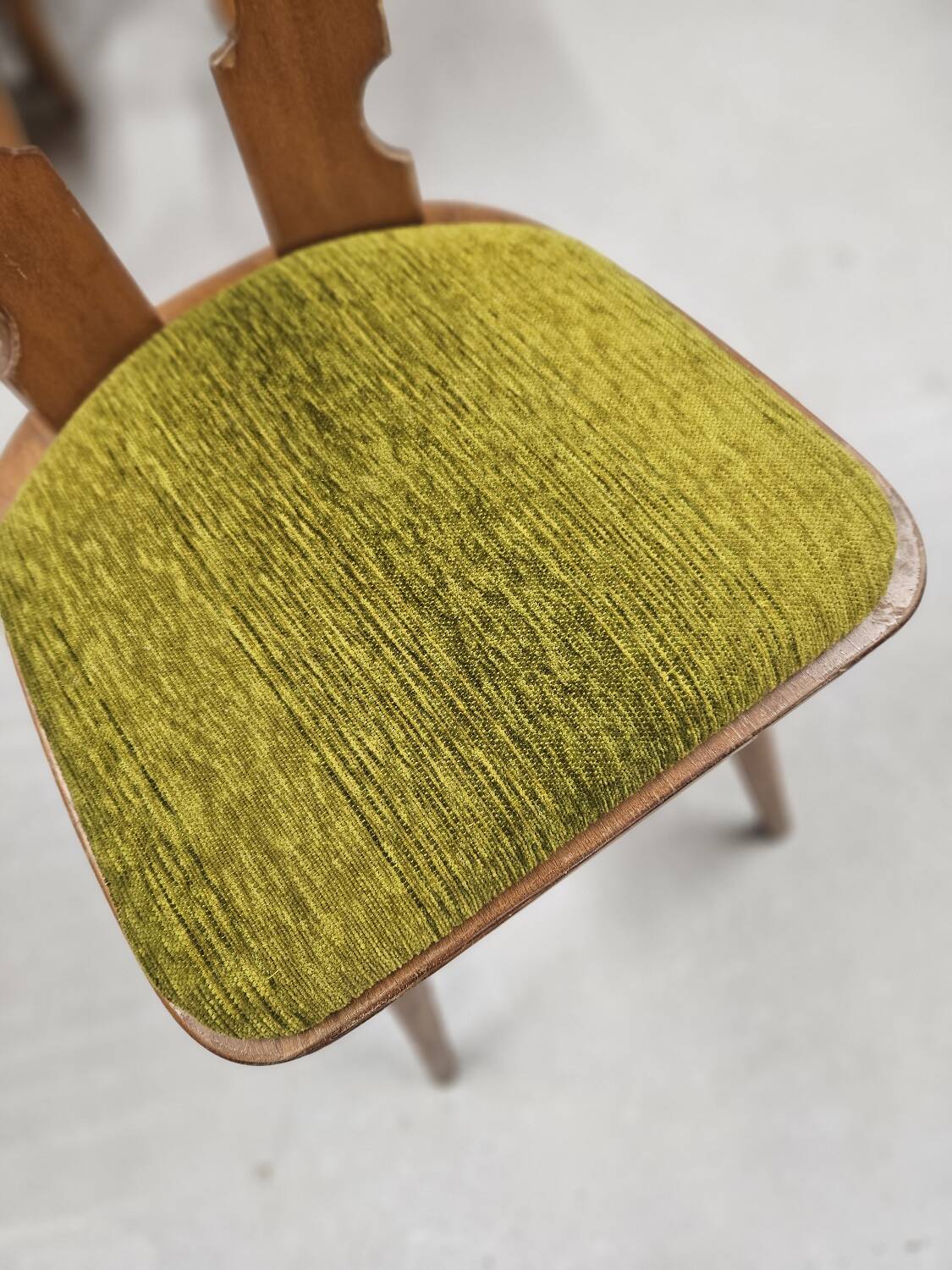 Lot  8 chaises bistrot 1970"