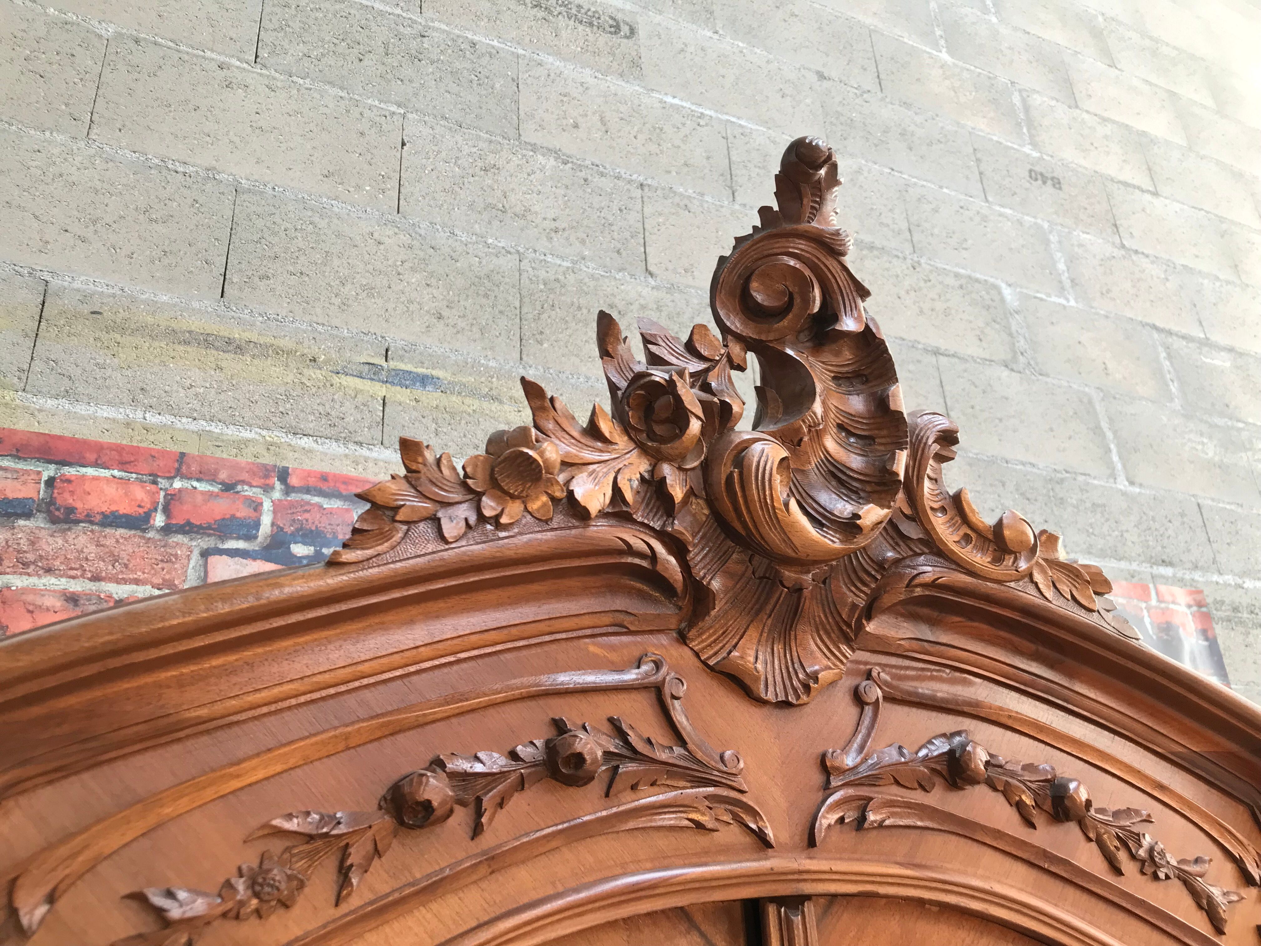 Two-door ice cabinet, louis XV style