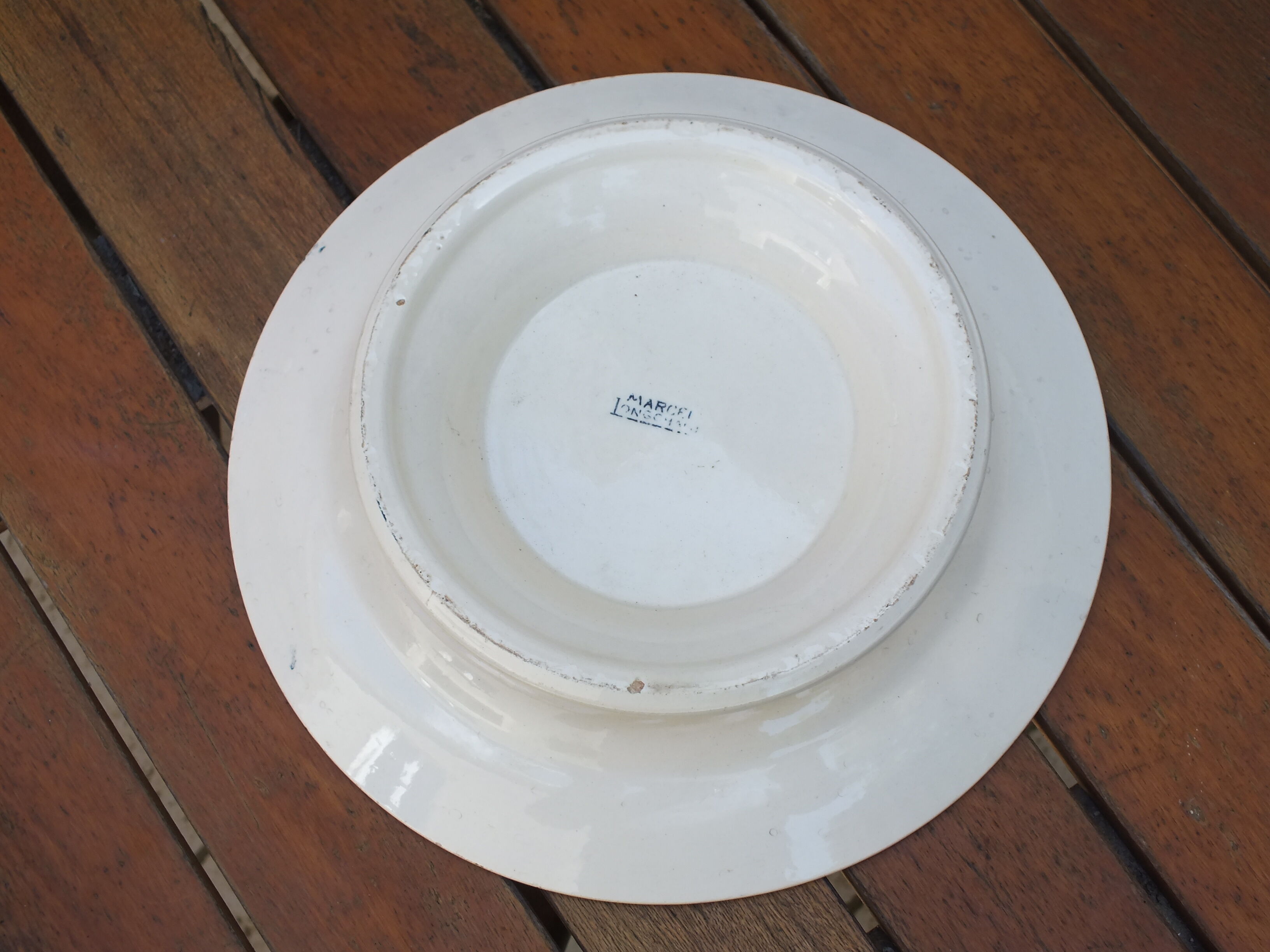 Old earthenware bass cut from Longchamp service Marcel