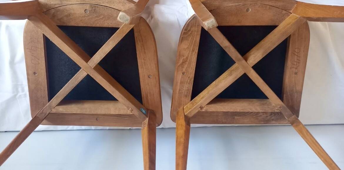 Pair of vintage chairs from the 50s/60s in mid-century Scandinavian style.