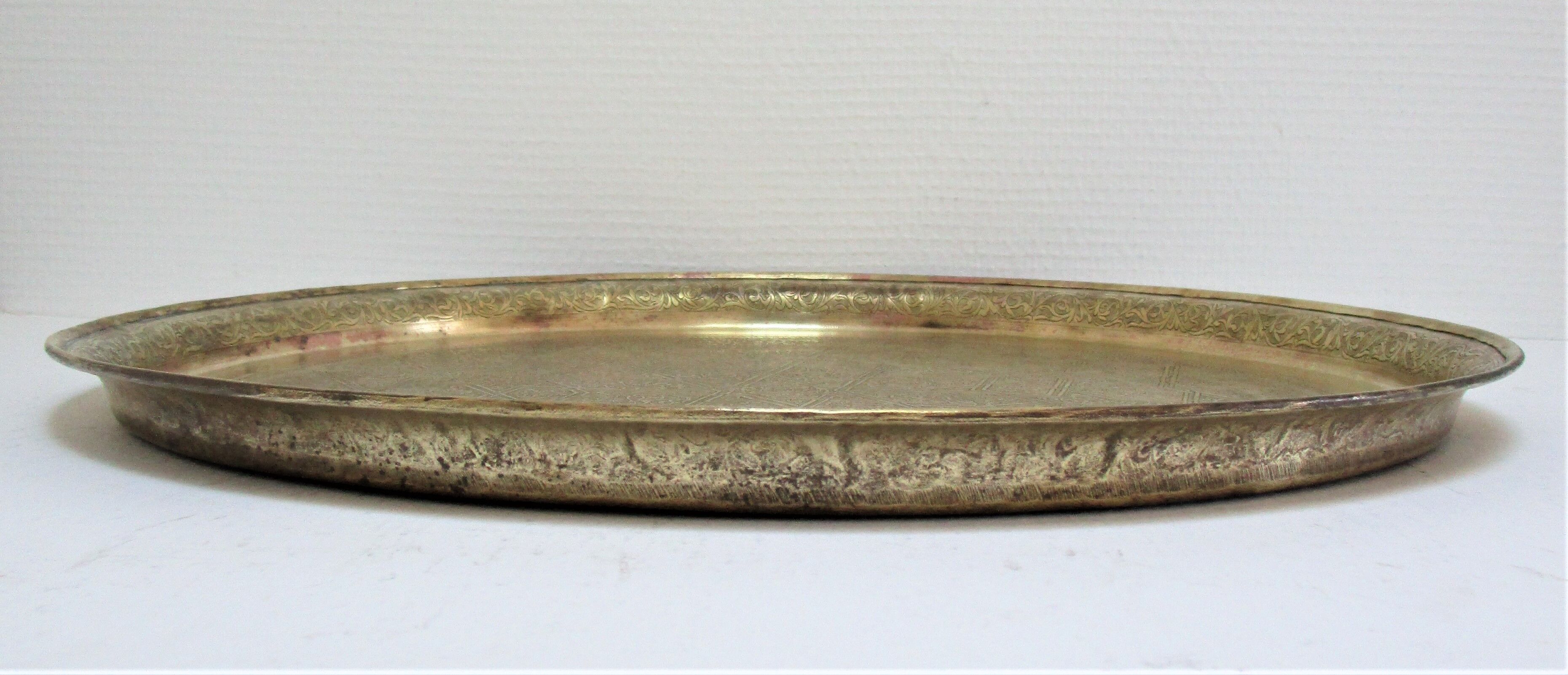 Oriental brass top leafy decoration xl diameter 48 cm vintage