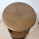Table d’appoint vintage en bois tourné à trois niveaux meuble ancien style