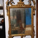 miroir ancien en bois doré du XVIIIe siècle