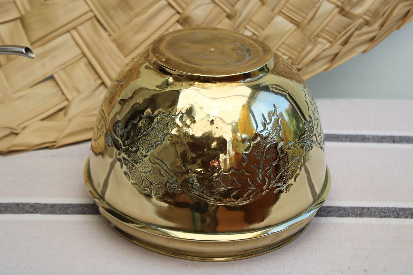 Cache-pot doré