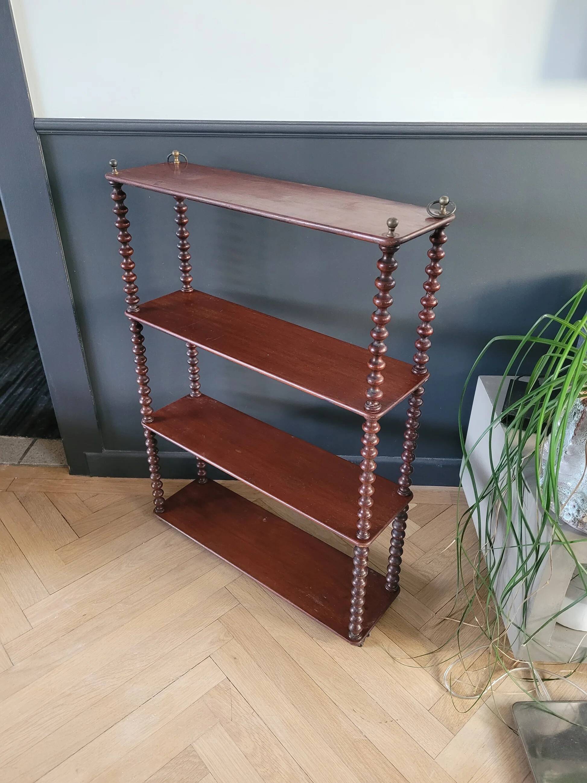 Mahogany "bobbin turned" beaded wood shelf