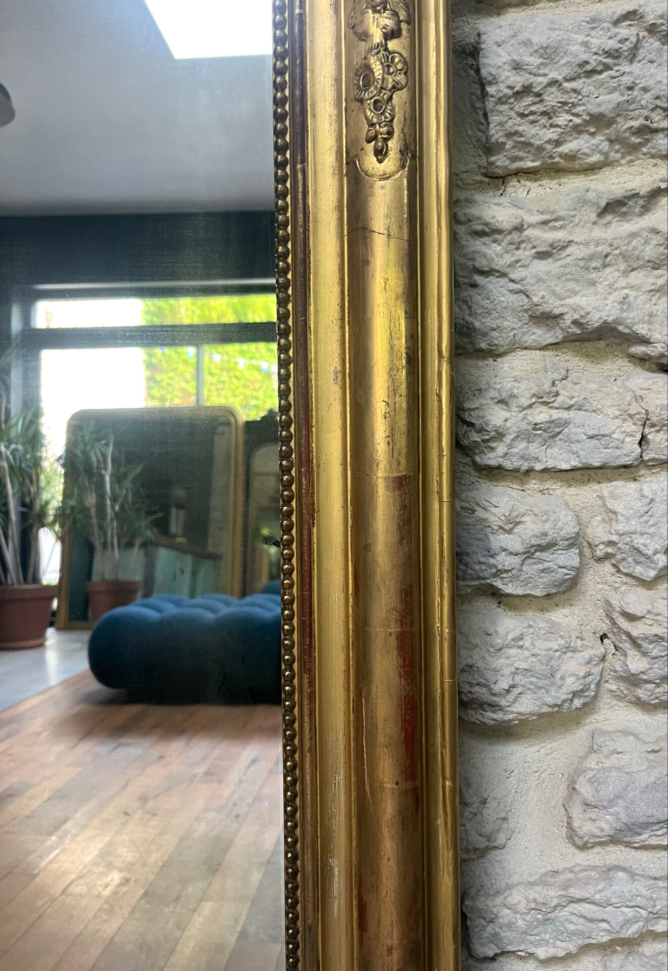 Miroir de cheminée Louis-Philippe perlé 126/90cm feuille d’or, glace