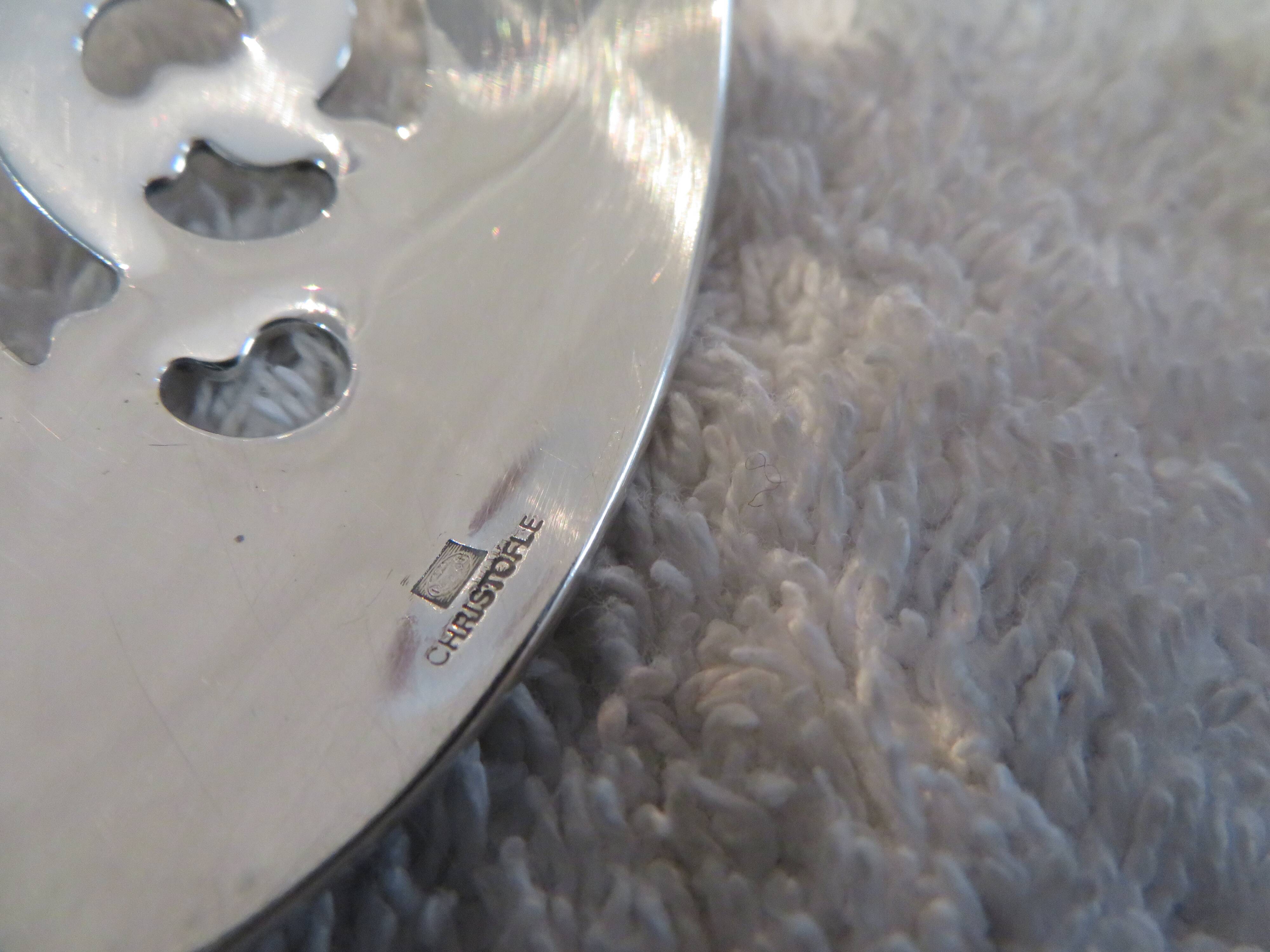 Christofle silver-plated ice cube serving spoon with pearl decoration