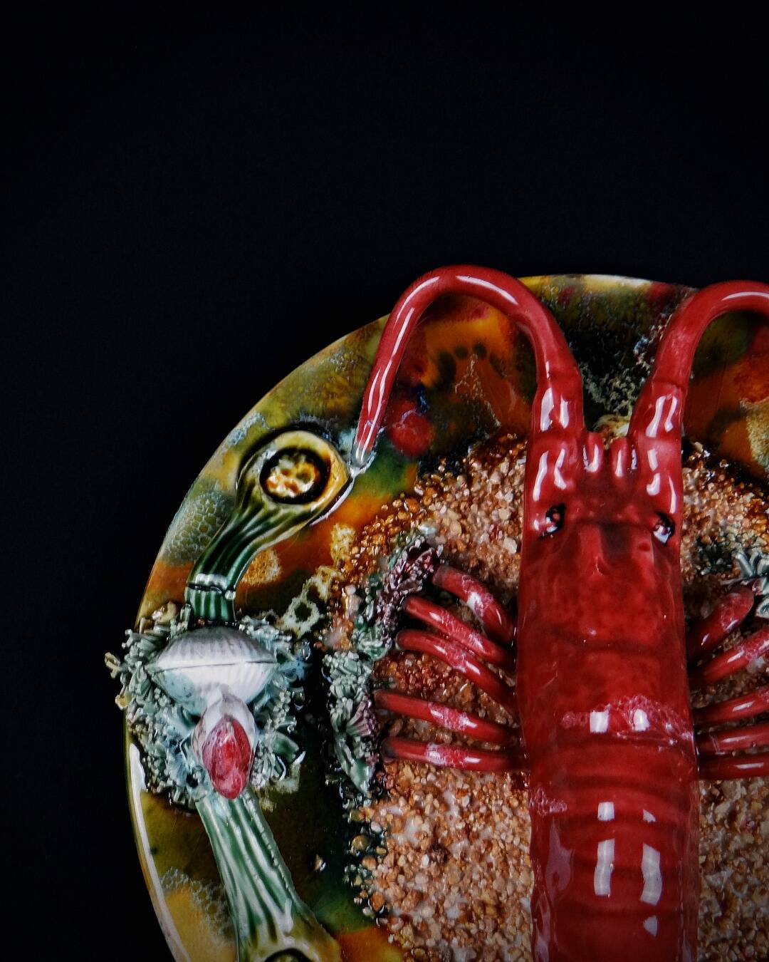 Lobster plate in Caldas da Rainha earthenware slip Palissy majolica