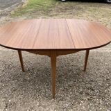 Scandinavian round table with extension