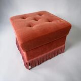 Vintage old pink pouf / chest / footrest with fringes