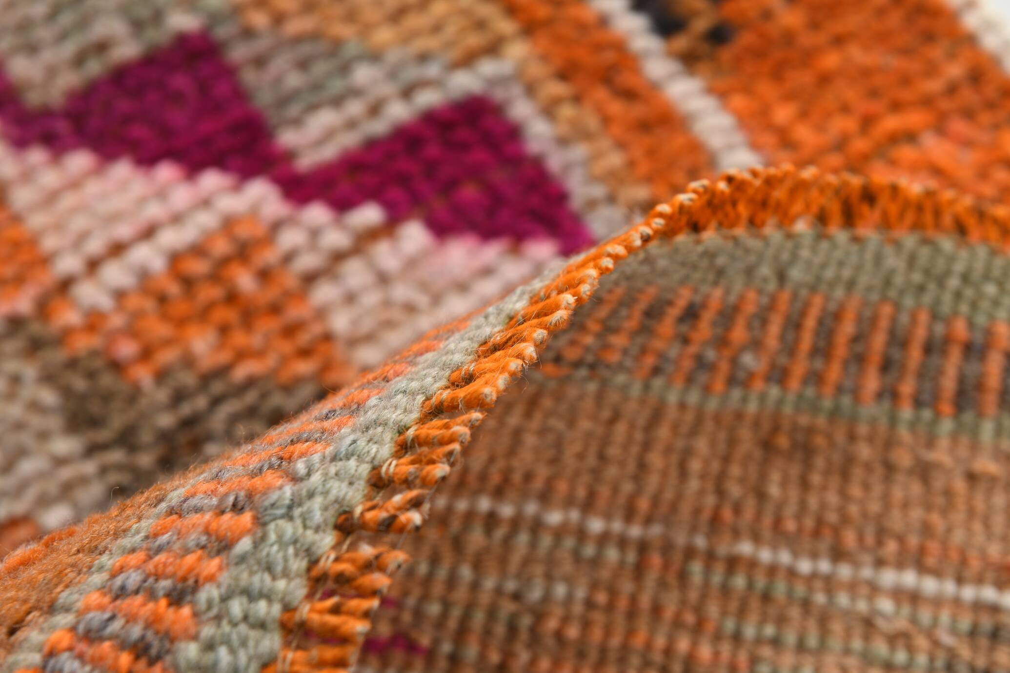 Tapis Kilim Vintage Orange et Rose, Motifs Géométriques, 77x326 Cm