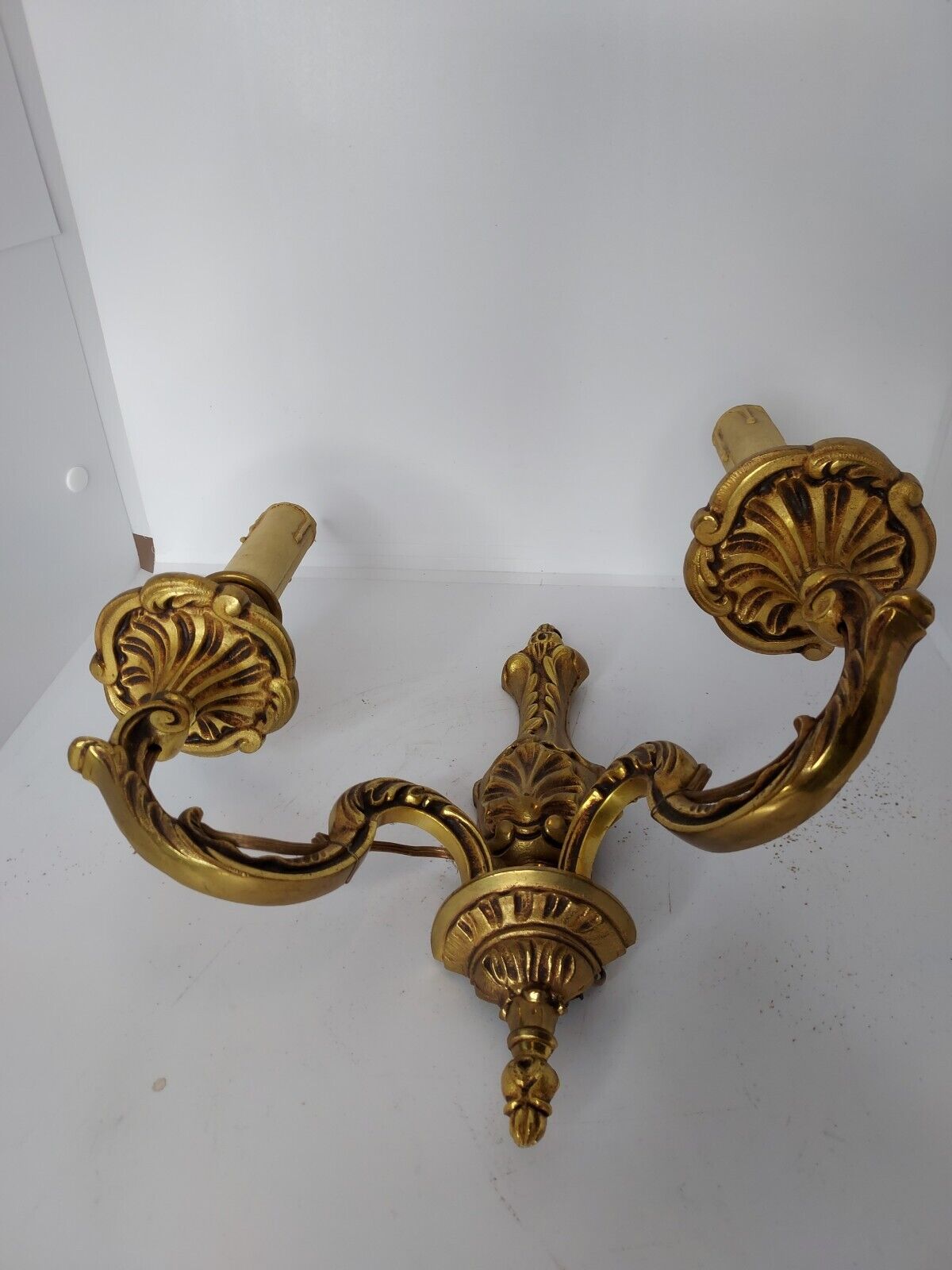 Wall lamp style Louis XV in bronze