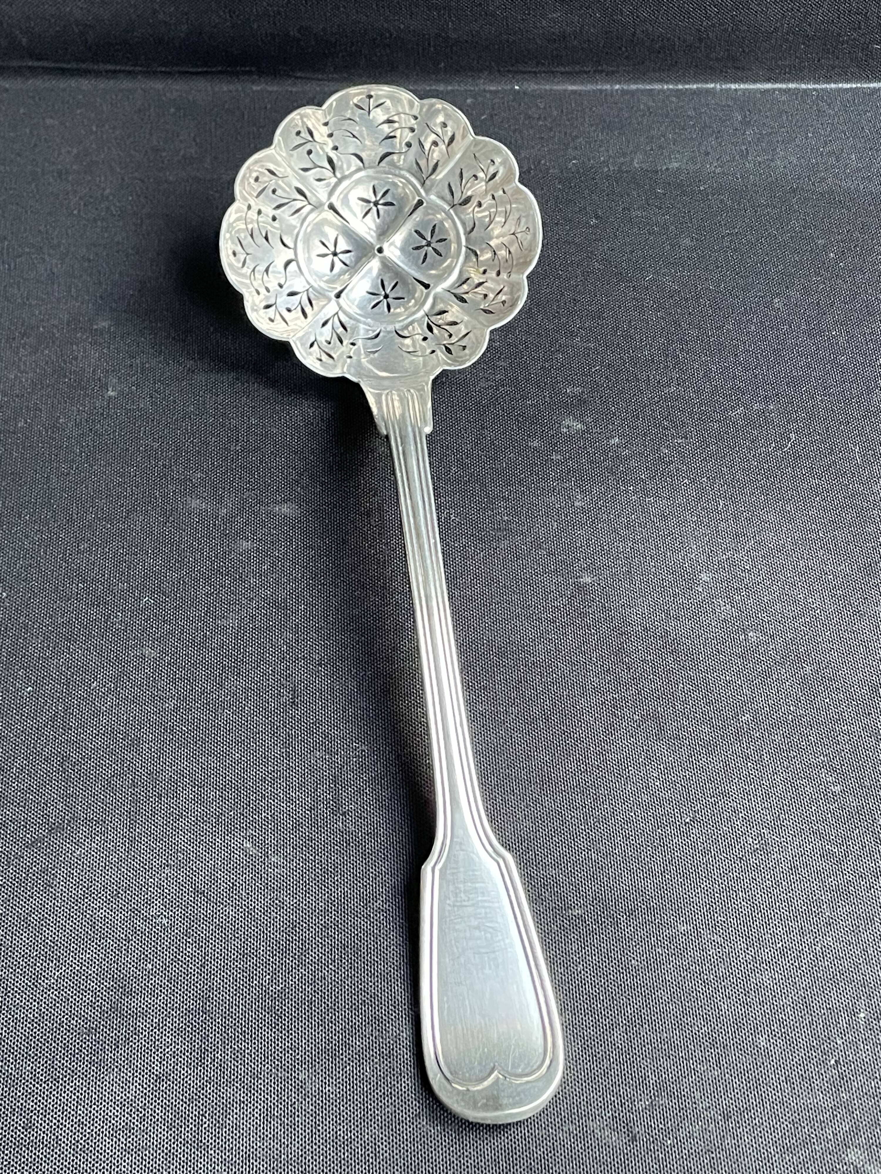 3184 – Christofle Contour net sprinkler