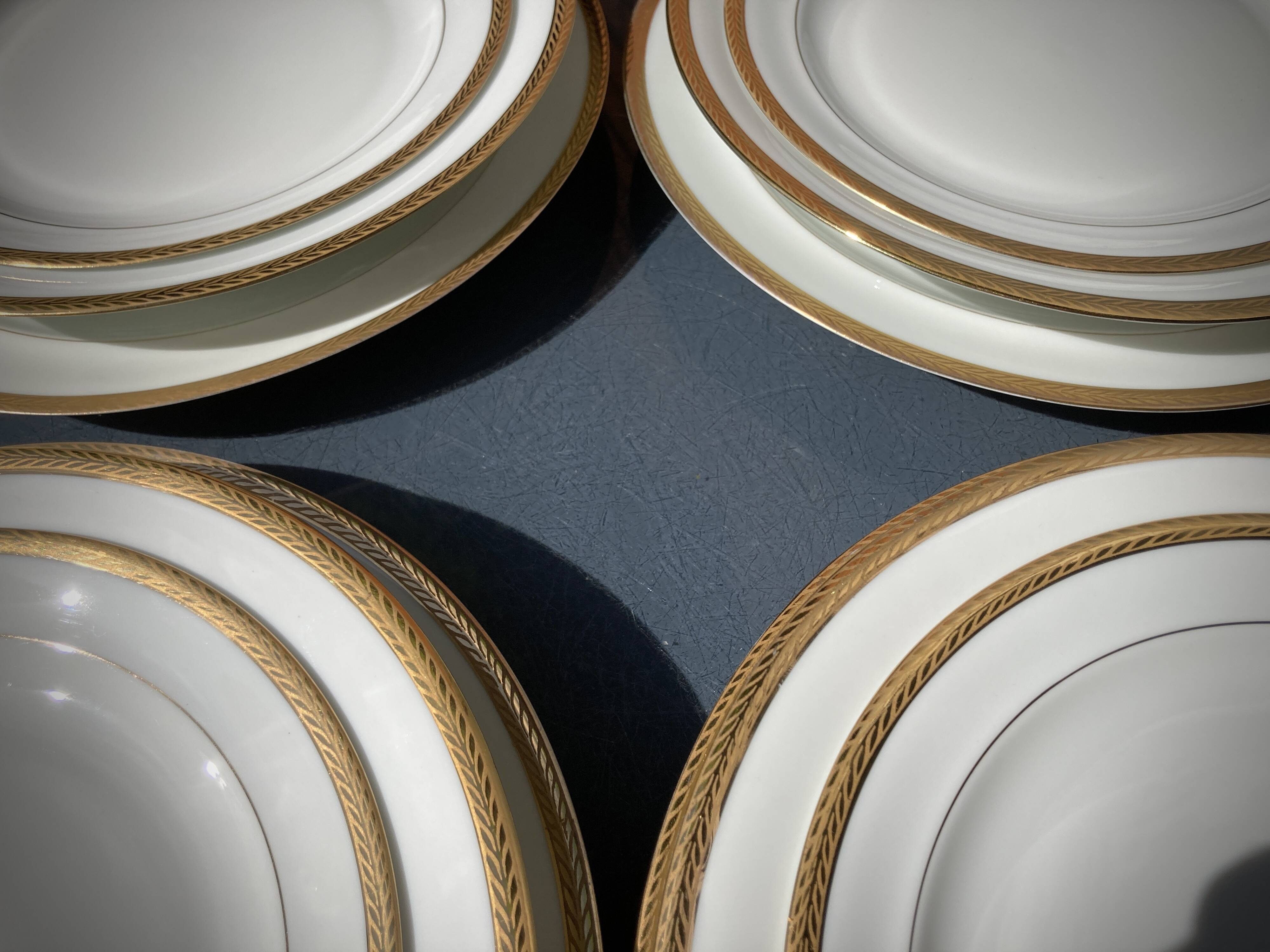 Limoges Porcelain Maison Ternet 12 pieces