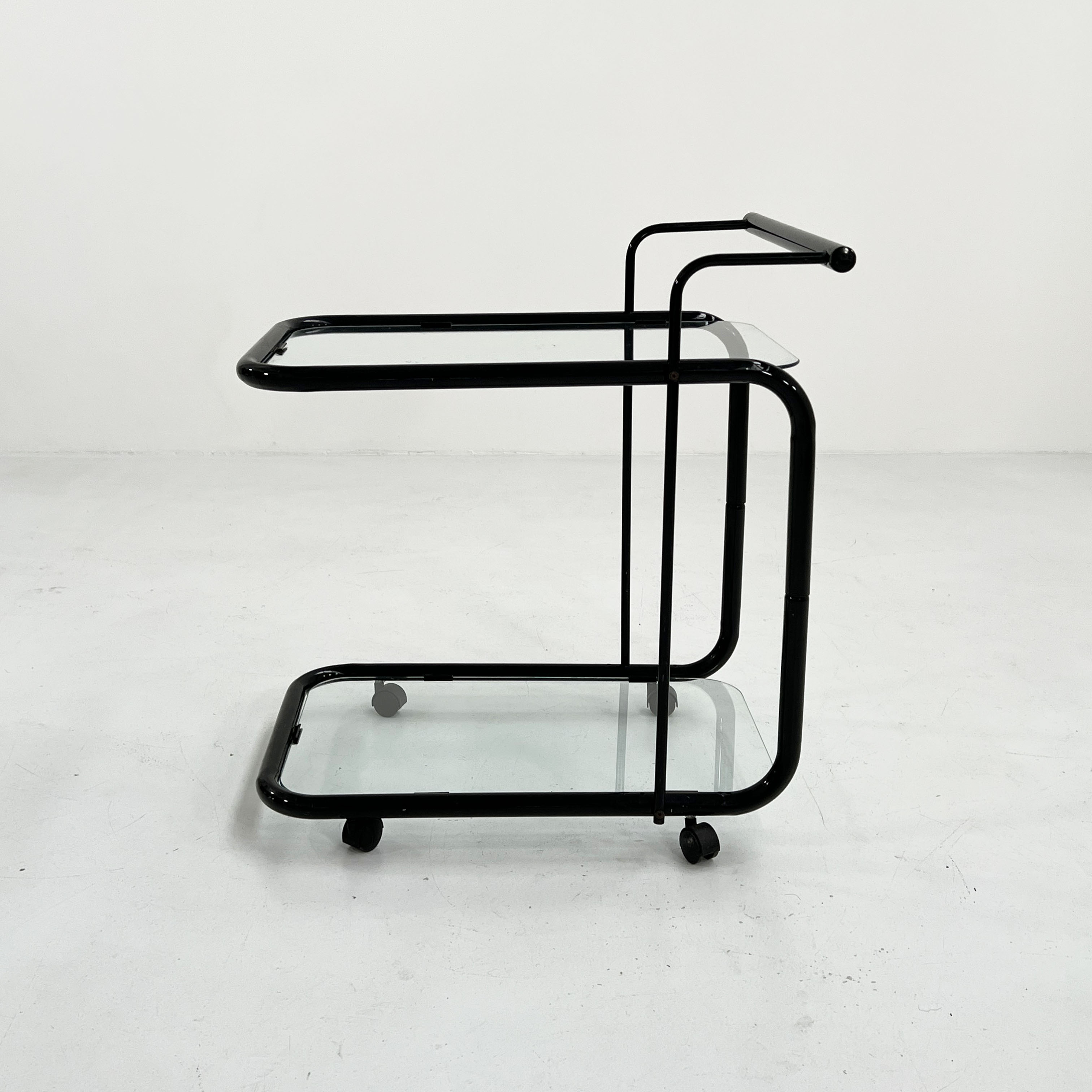 Postmodern service in metal and glass, 1980