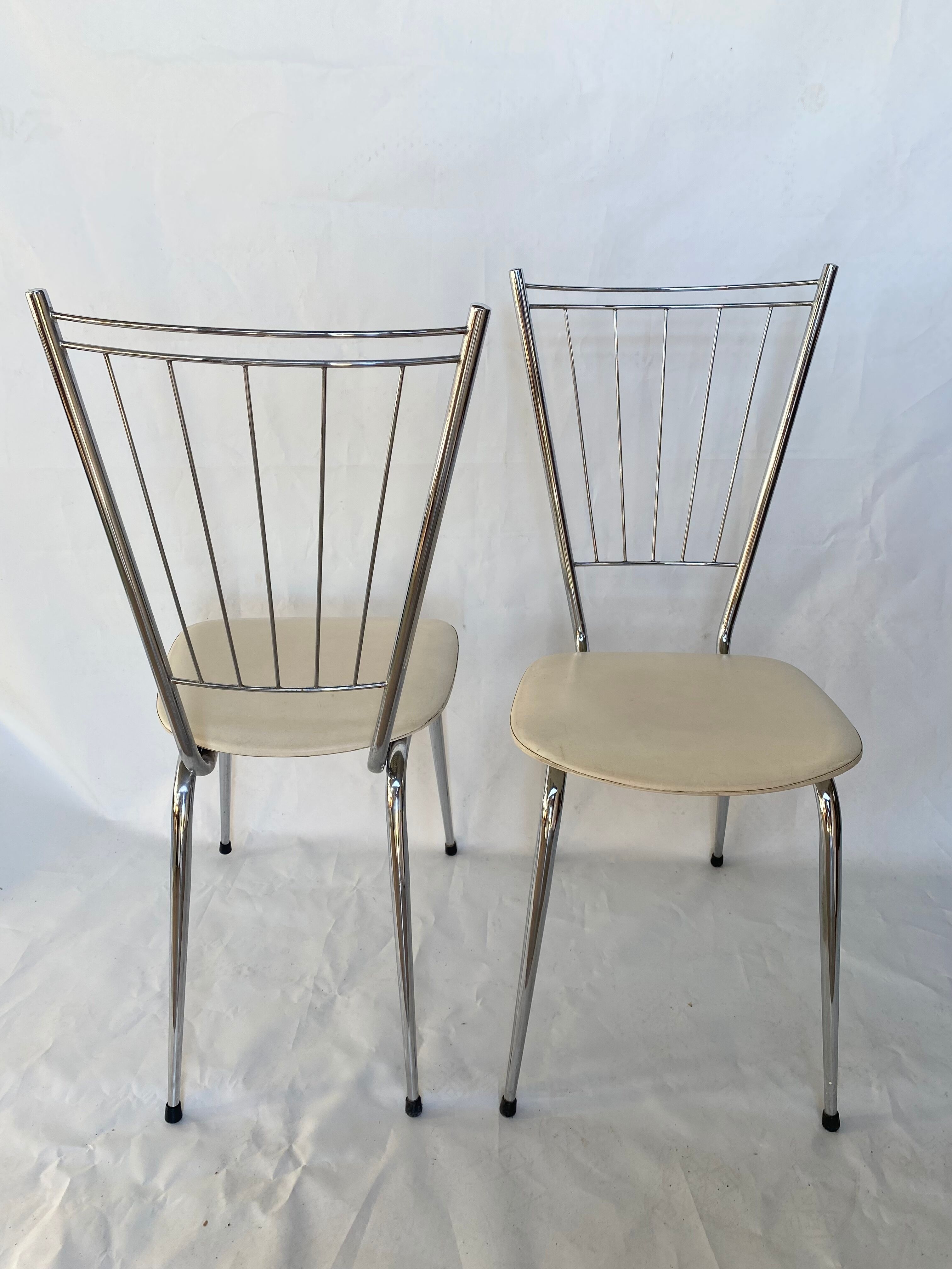 Pair of chairs 60