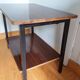 Table de chevet bout de canapé style moderniste formica et métal laqué noir