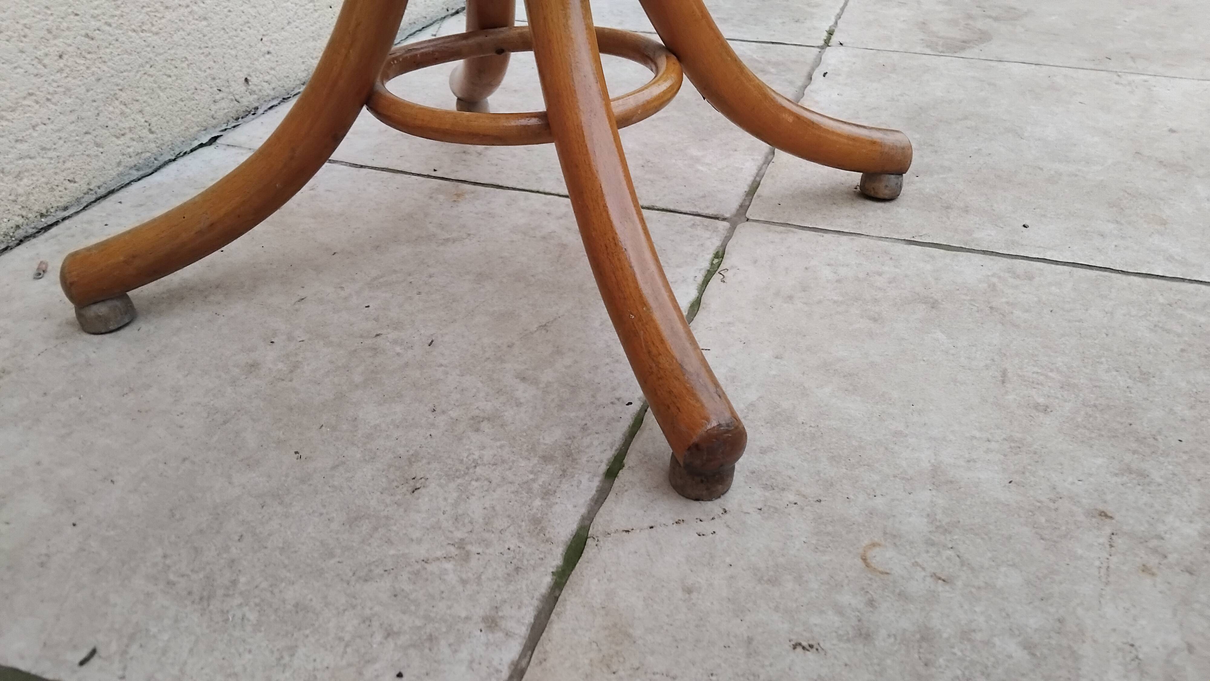 Antique parrot coat rack signed THONET