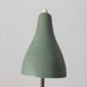 Table basse vintage des années 1950 avec lampe et porte-revues design italien