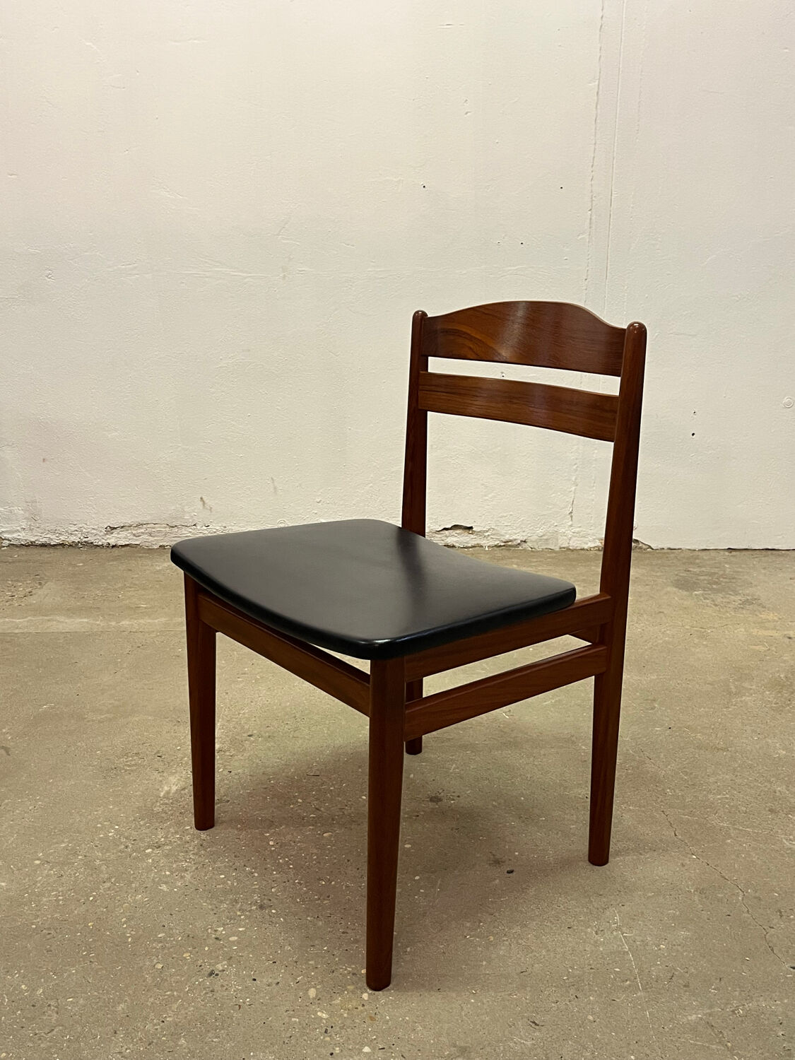 6 Scandinavian chairs from the 1960s