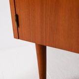 Bookcase with drawers and storage compartment