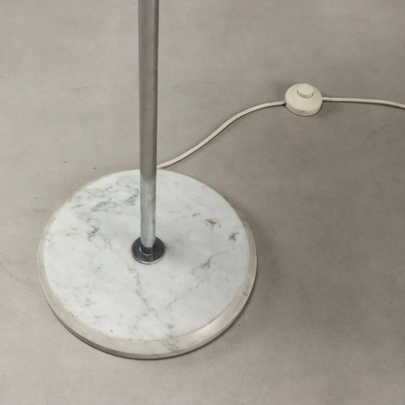 Vintage chrome metal floor lamp, Italy, 1970s