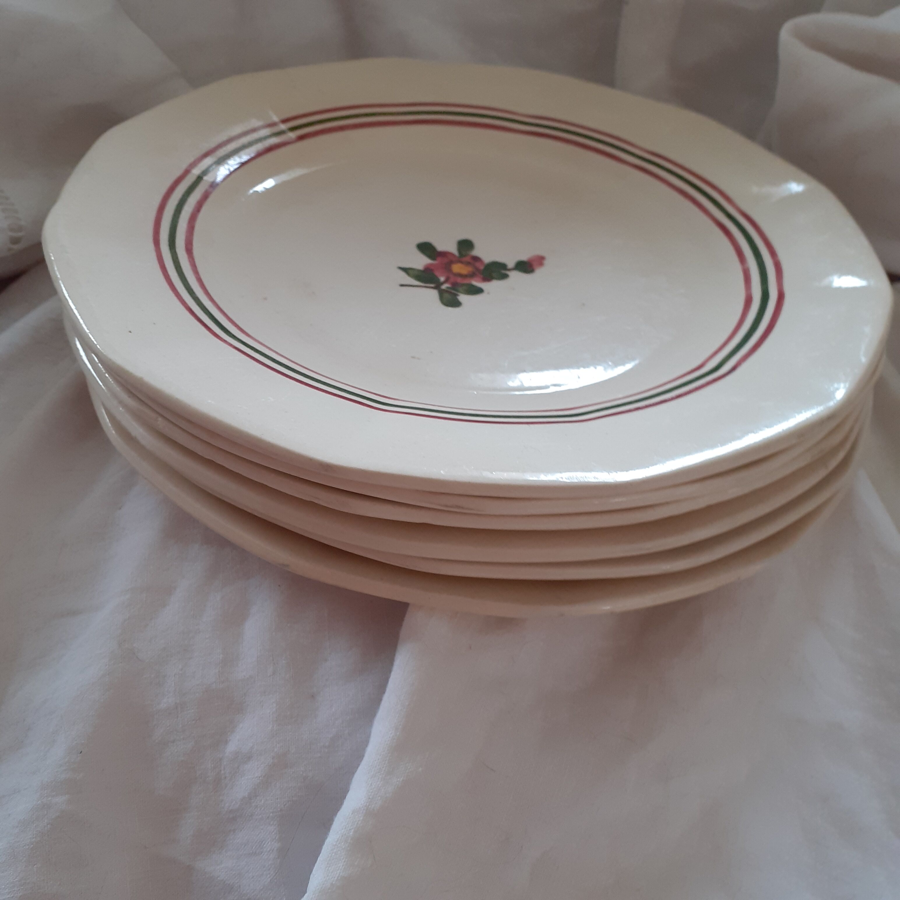 6 flat seats +3 old, hand painted. Sarreguemines, Armelle model.