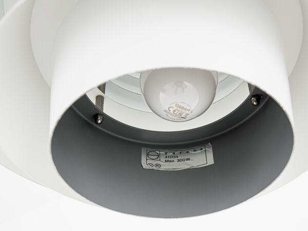 Lampe blanche verona par svend middelboe pour nordisk solar