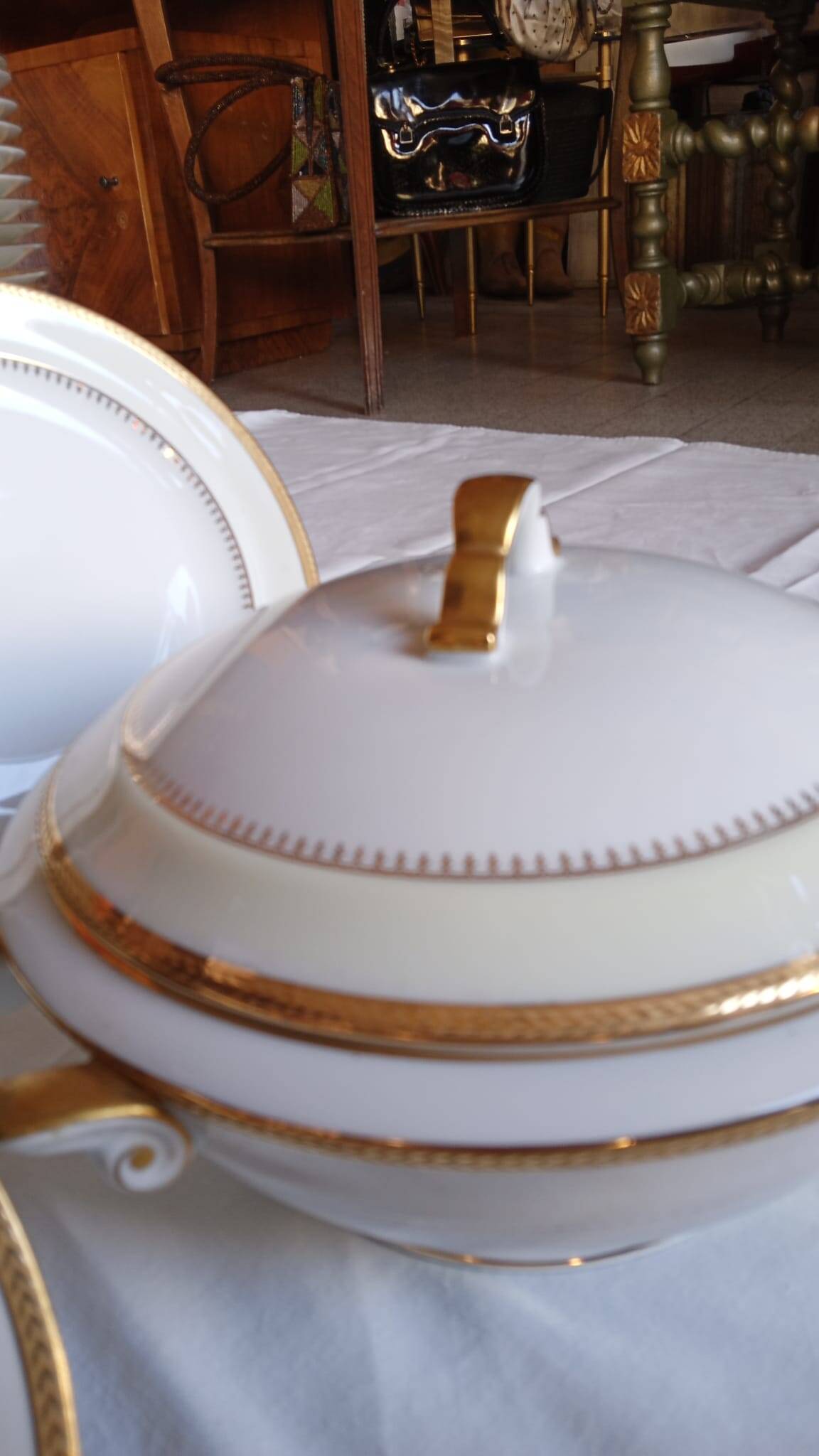 Chastagner Limoges porcelain dinner service, 1930s