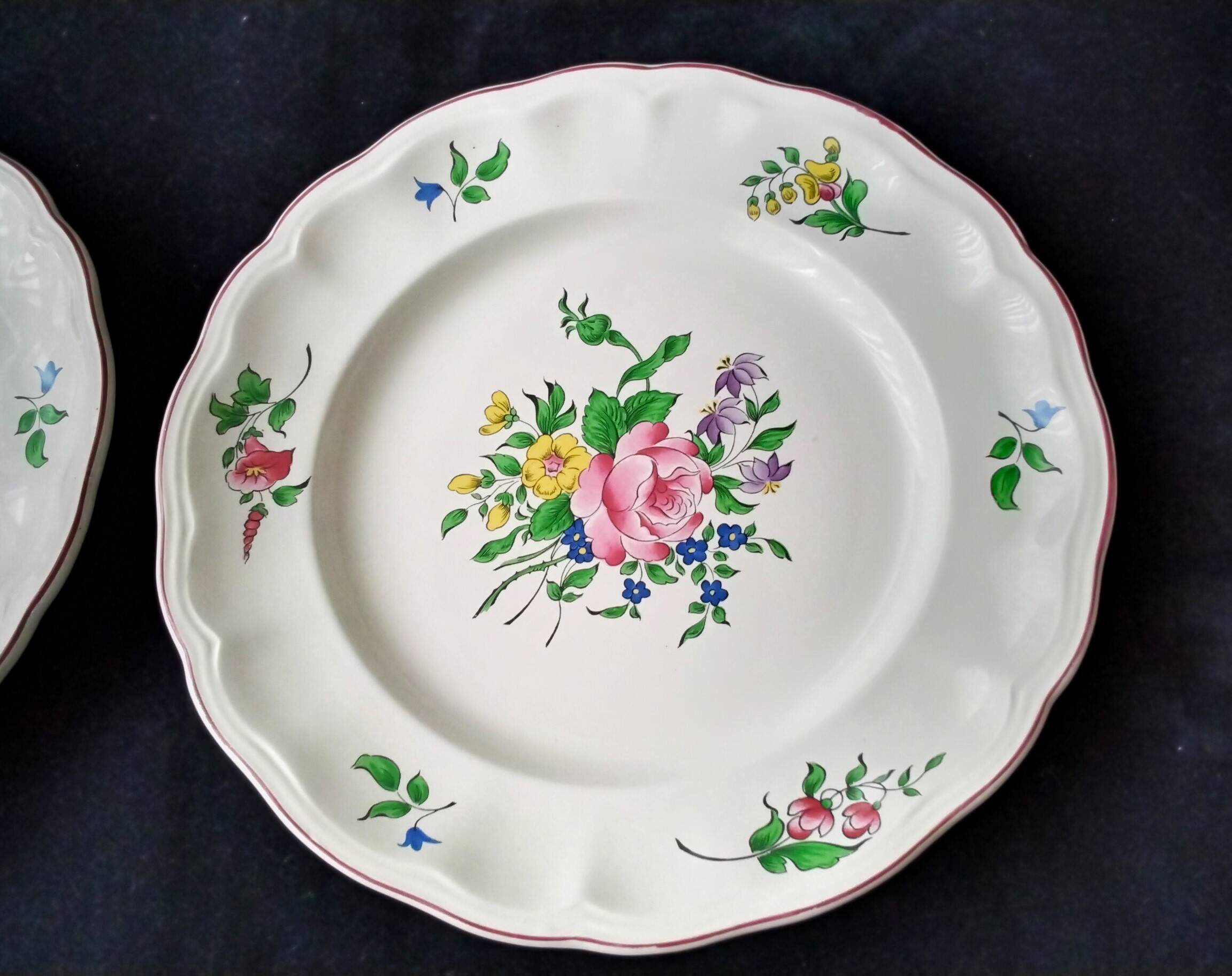 Pair of flat plates in Lunéville earthenware KG Model "Réverbère"