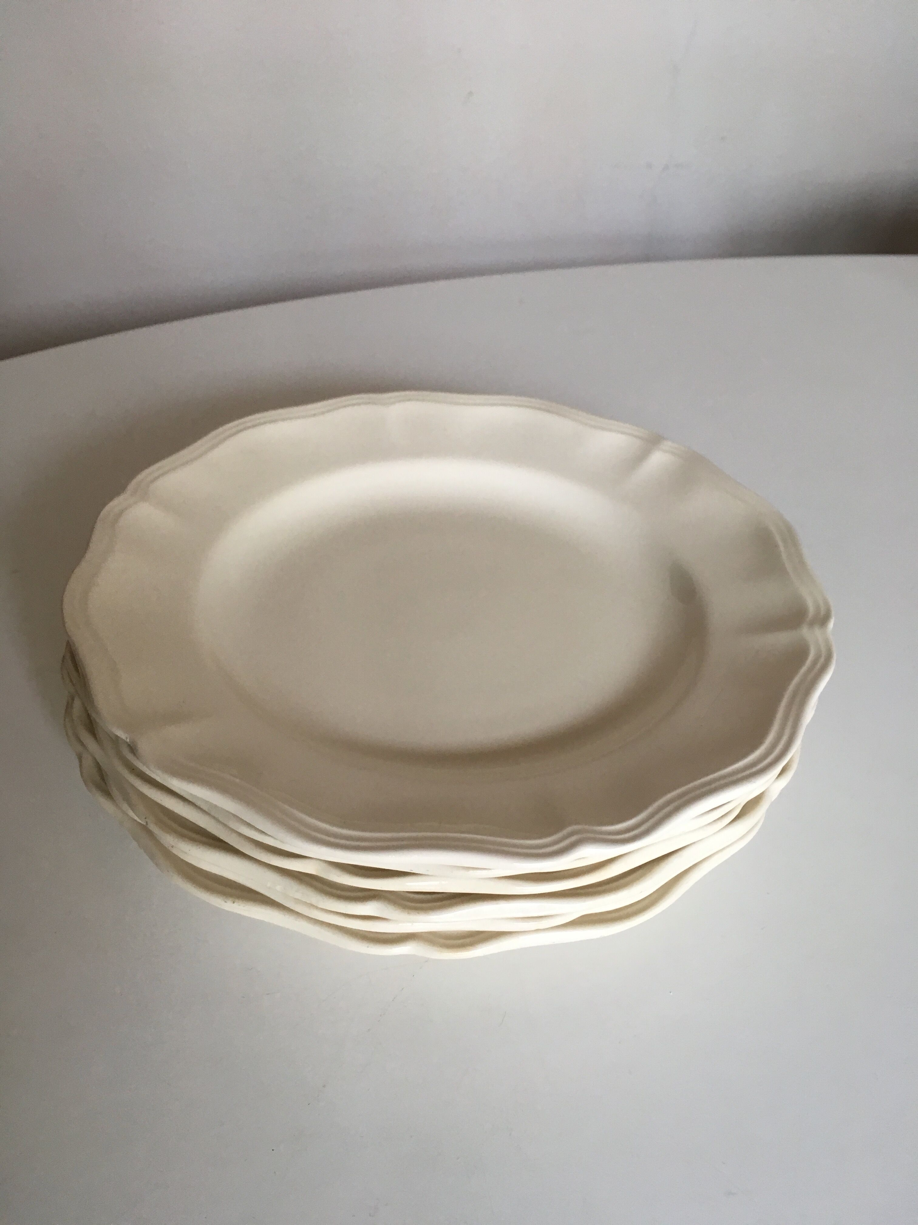 6 Sarreuemines ivory plates to gadroons