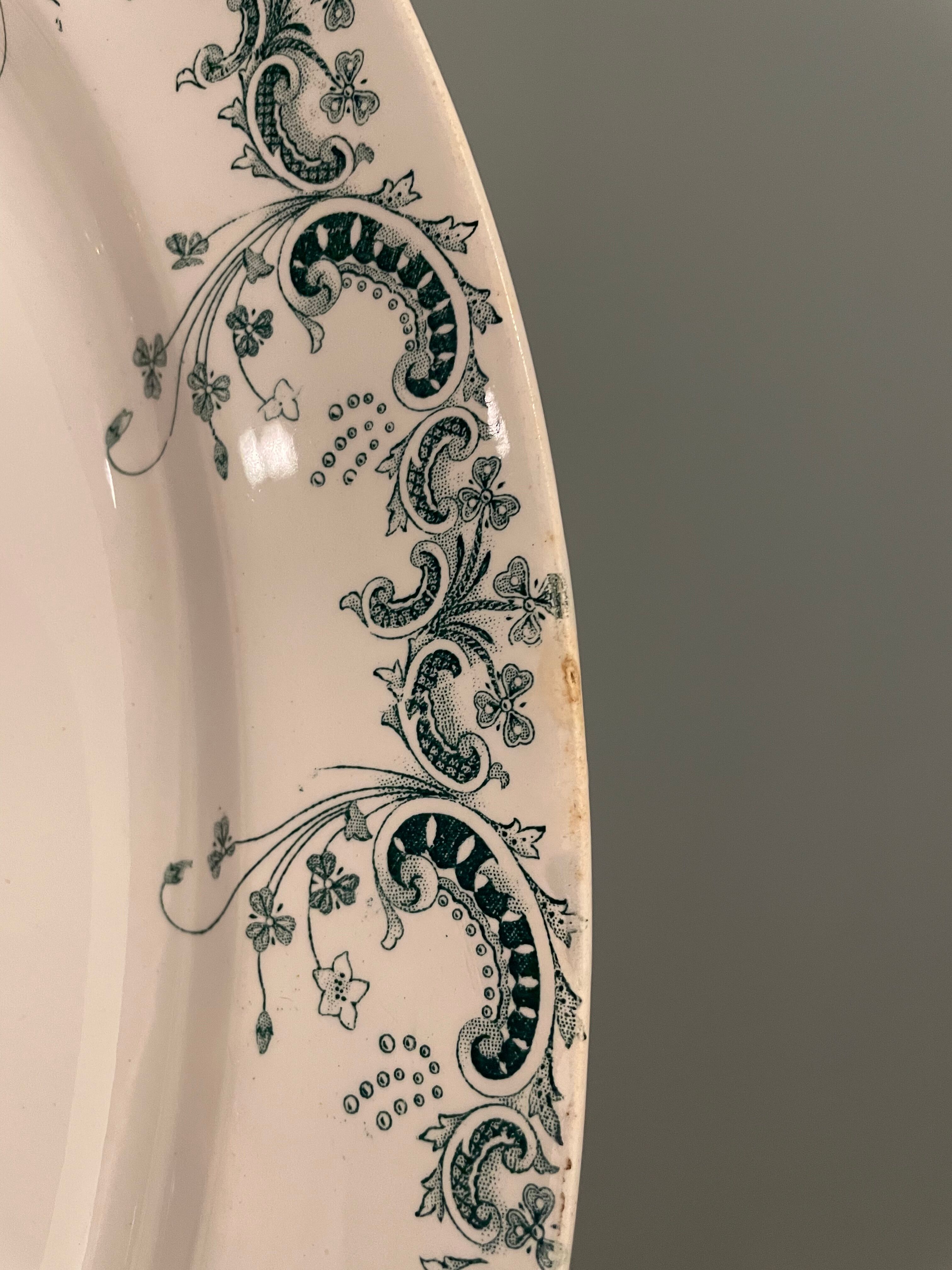 Flat Iron Earth XIXth, Byzantine model, Earthenware St Amand and Hamage