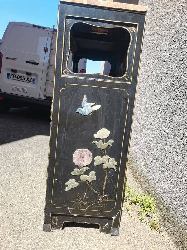 Chinese furniture
