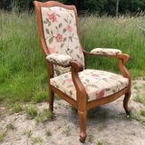 Voltaire armchair in cherry wood