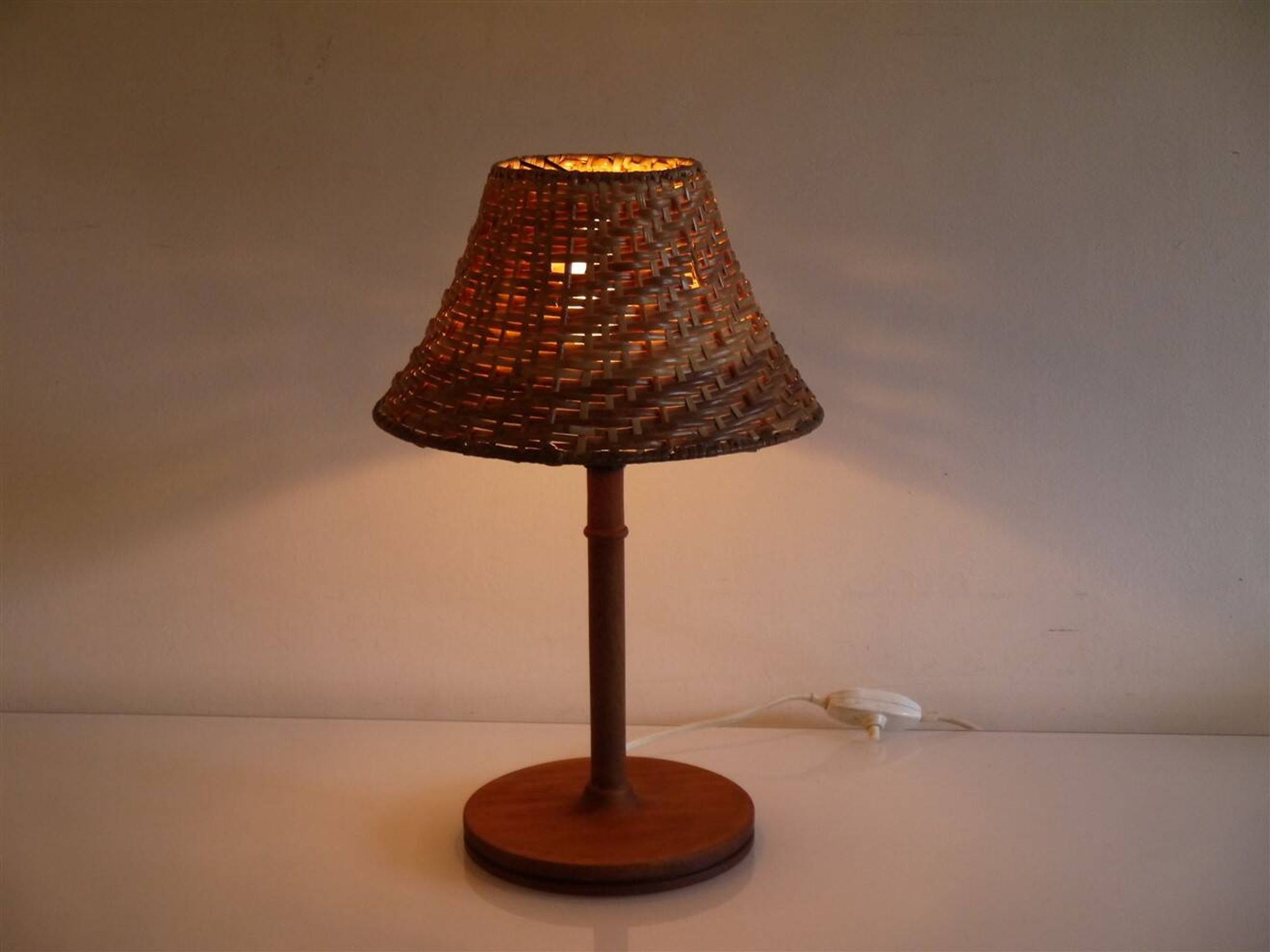 Danish lamp in teak and woven rattan 1960