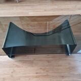 Coffee table distributed by Roche Bobois