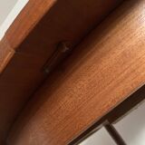 Scandinavian round teak dining table from the 60s extendable