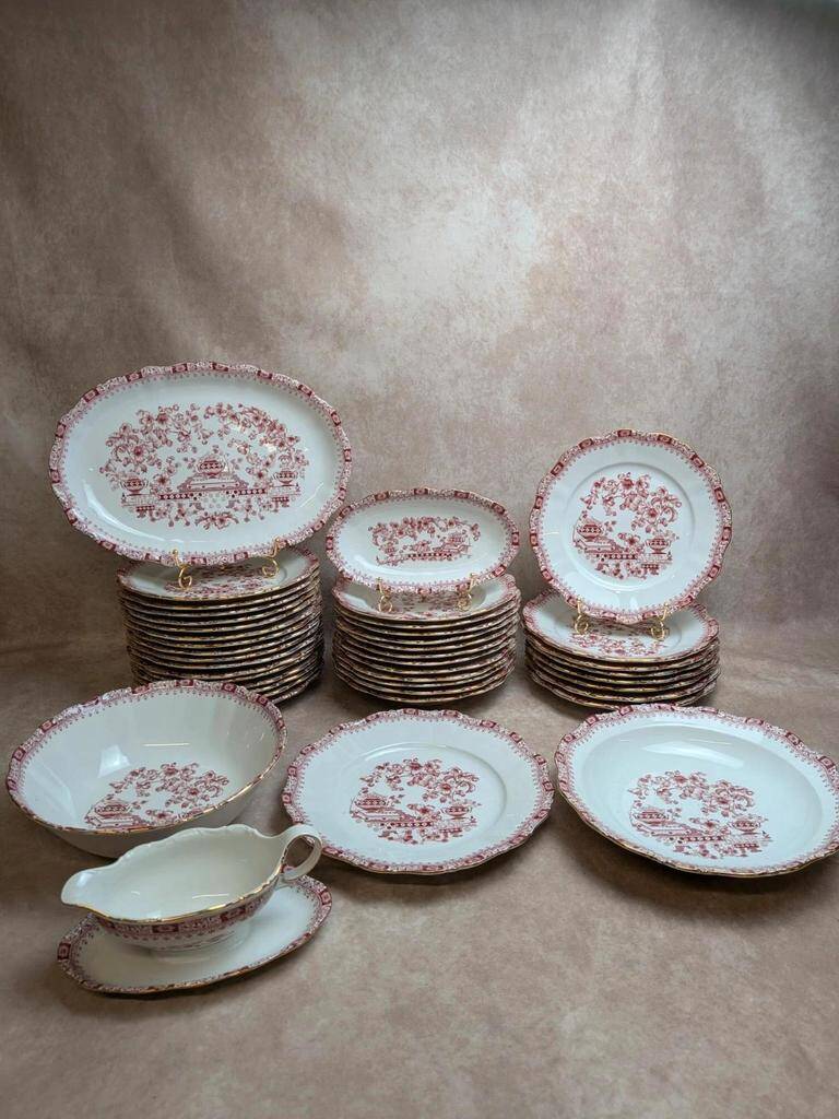 Set of 12 flat plates Seltmann Weiden Bavaria Theresia red