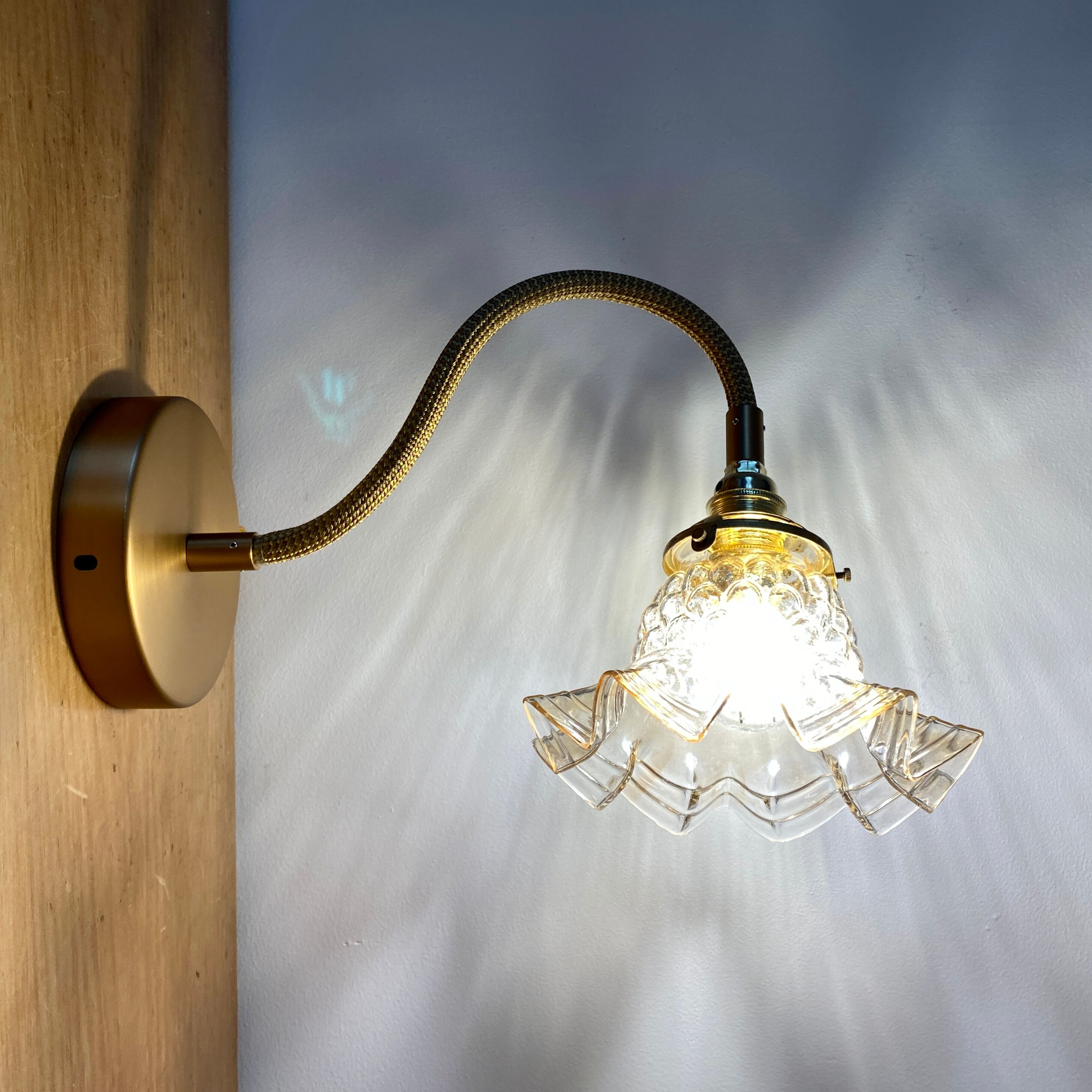 Wall lamp flexible cable tulip vintage amber glass