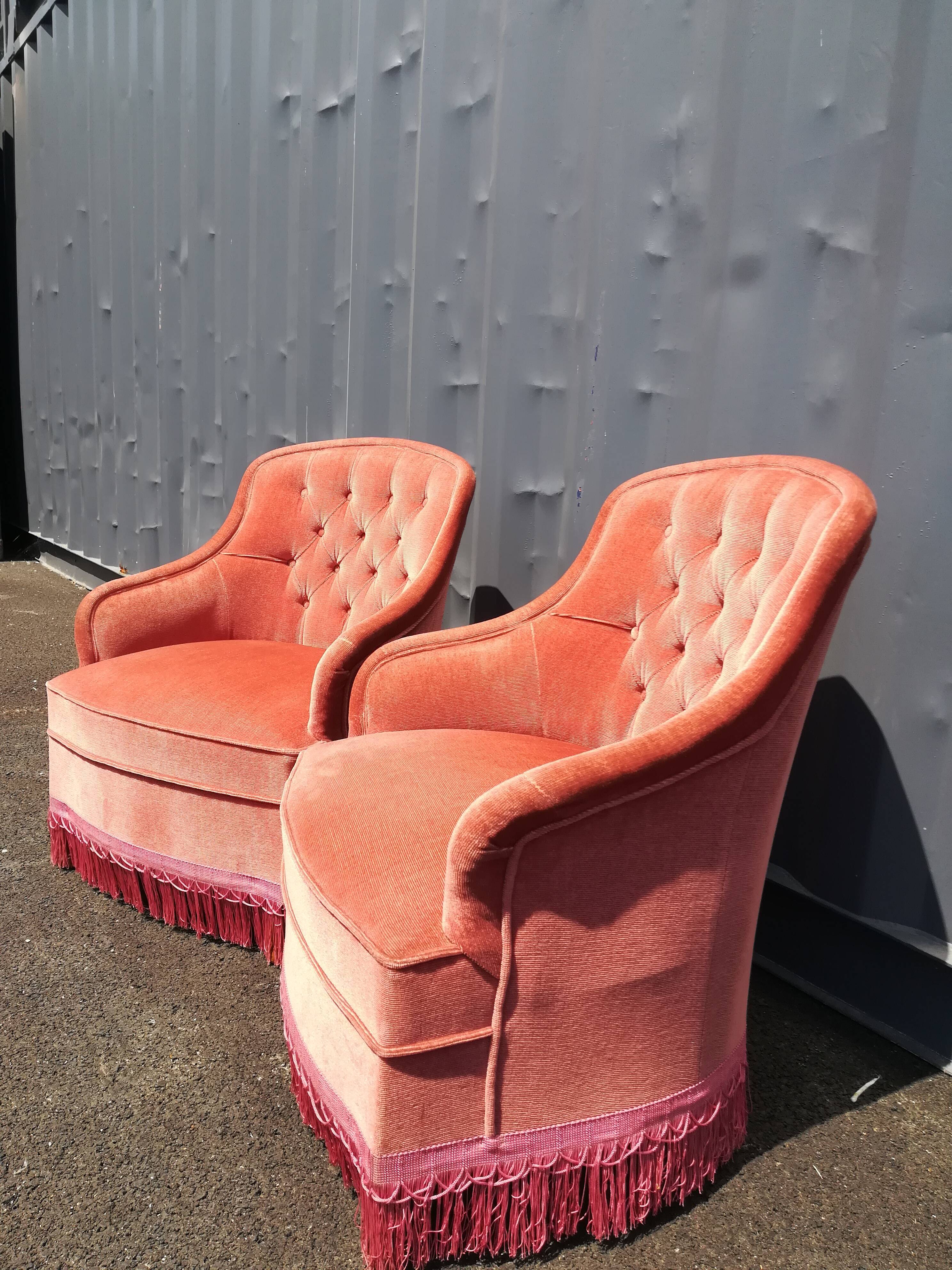 Duo de fauteuils crapauds