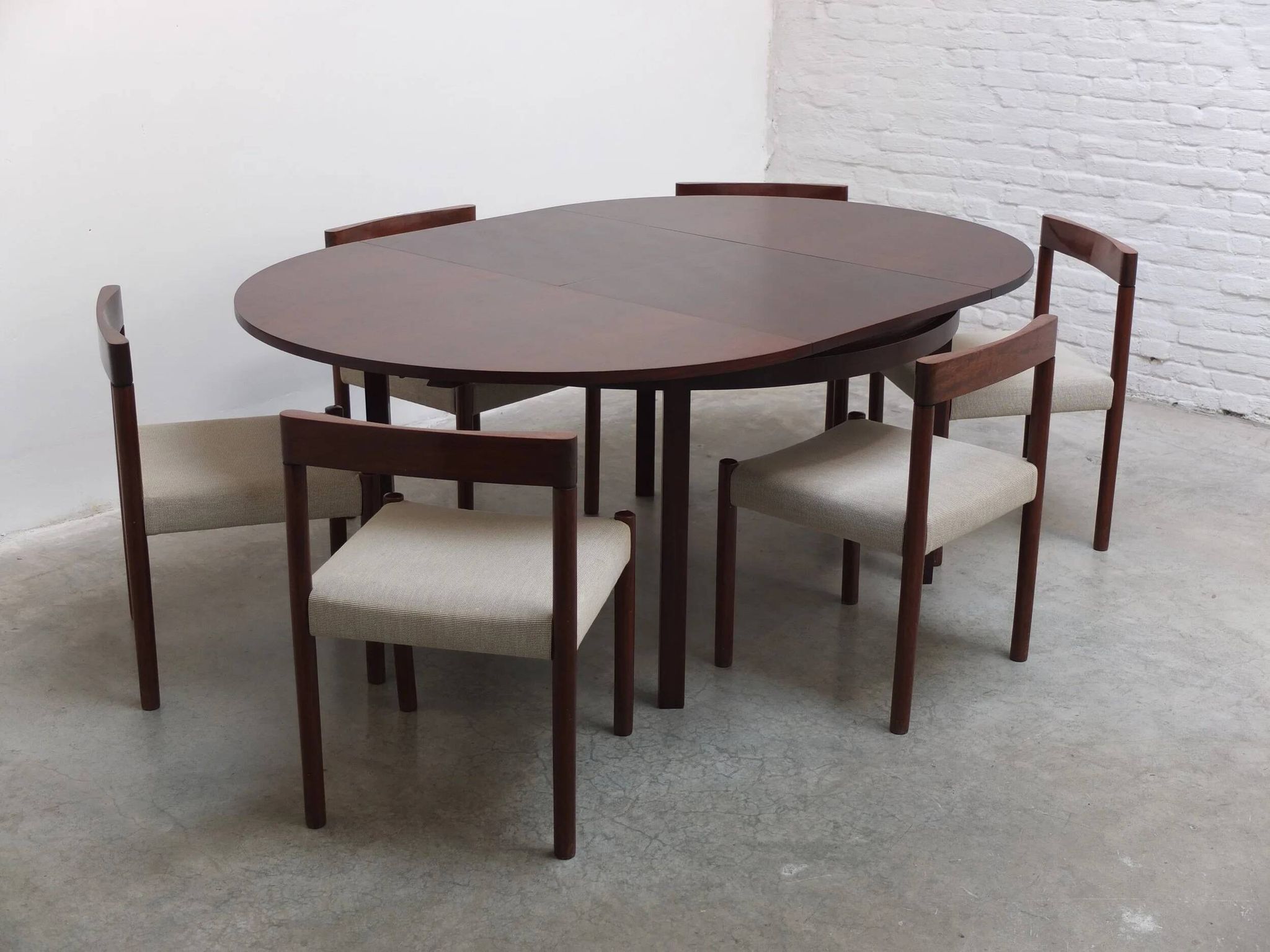 Extendable round to oval dining set by Alfred Hendrickx for Belform, 1960s.