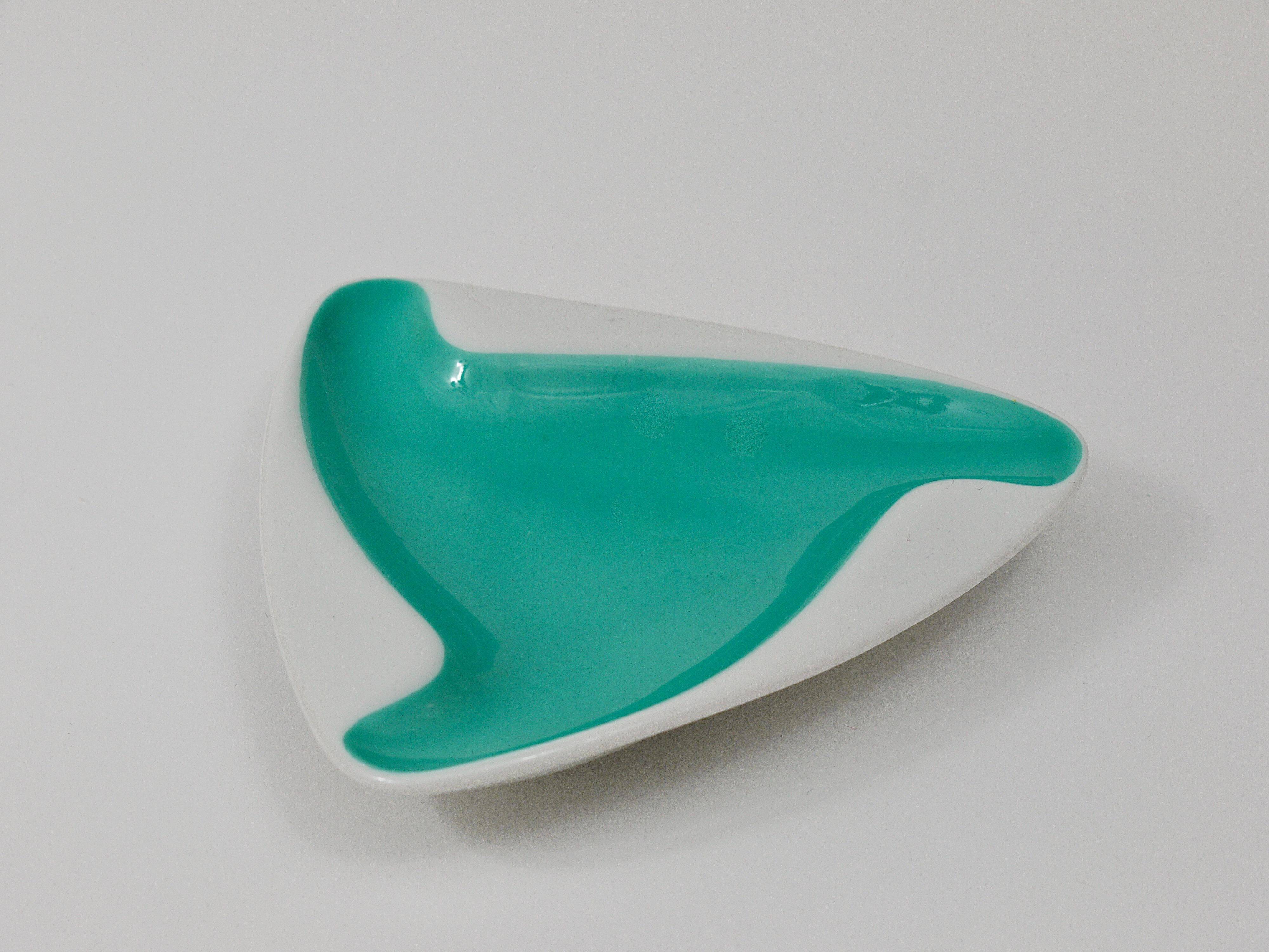 Slim turquoise porcelain ashtray from Augarten Vienna, mid-century, Austria, 1950s.