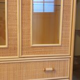 Armoire vitrée en rotin
