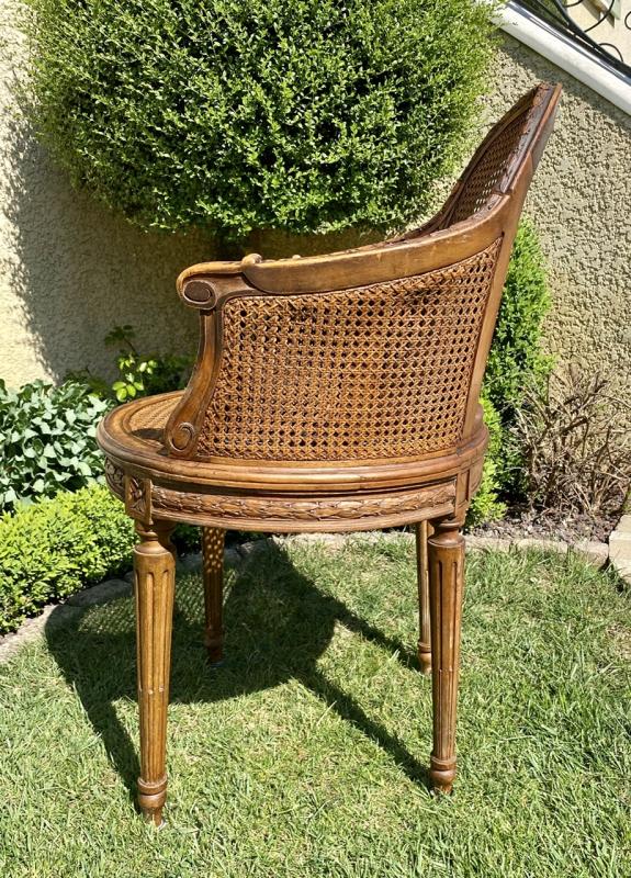 Walnut chair - Louis XVI style canage