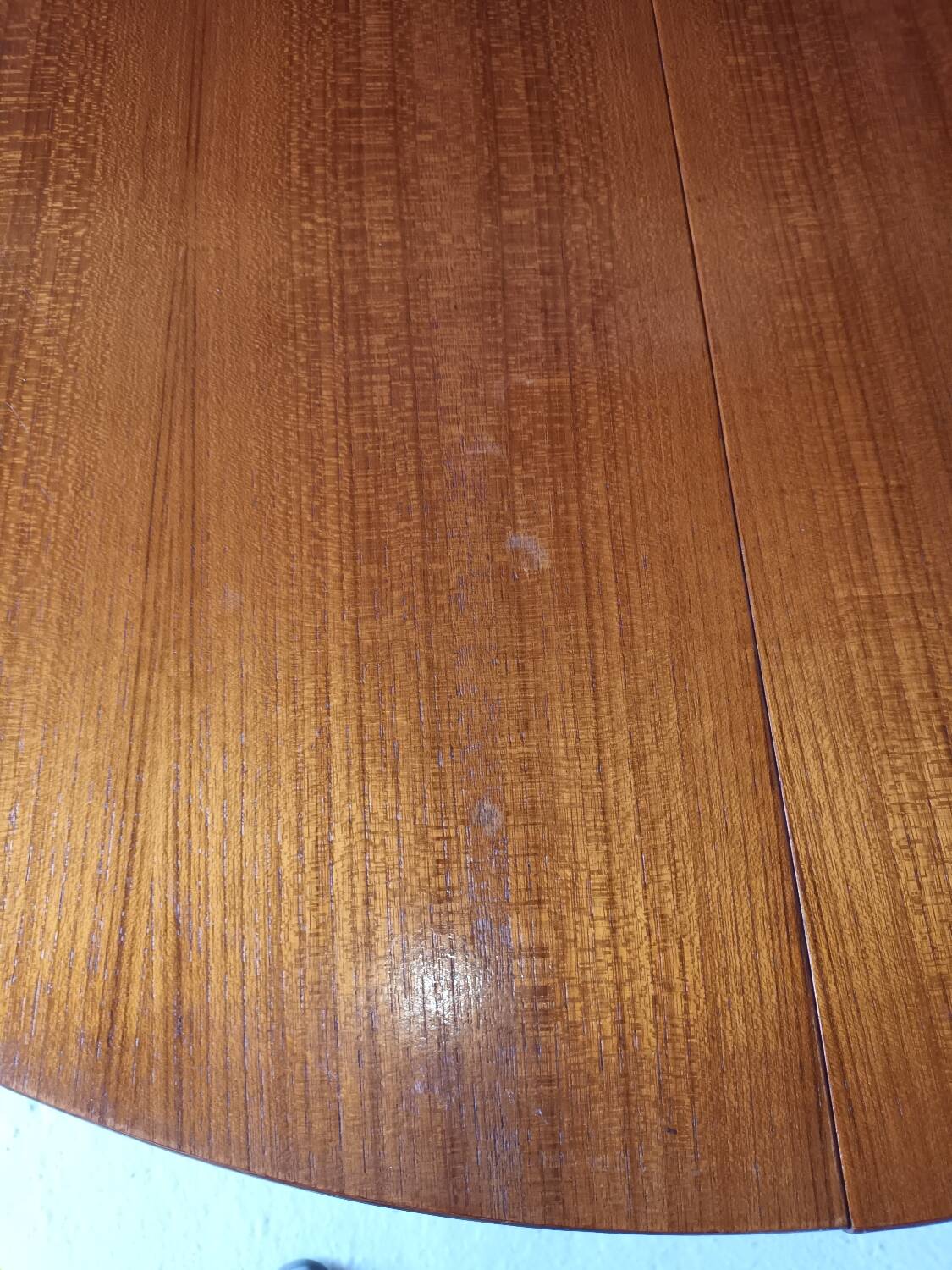 Vintage round extendable table