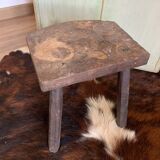 2 tripod stools